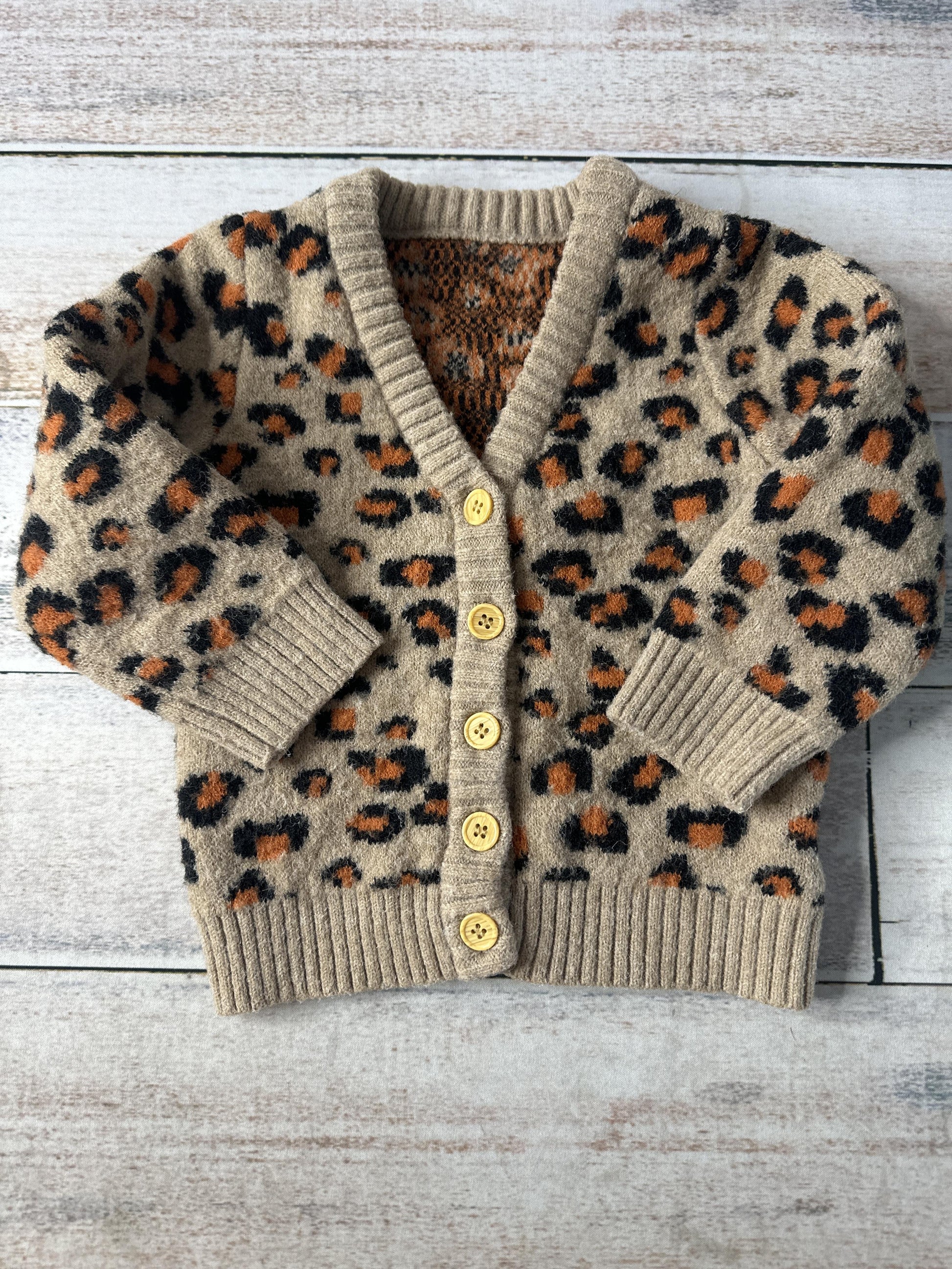 Unknown Girls Leopard print Sweater Size: 3T Leopard print