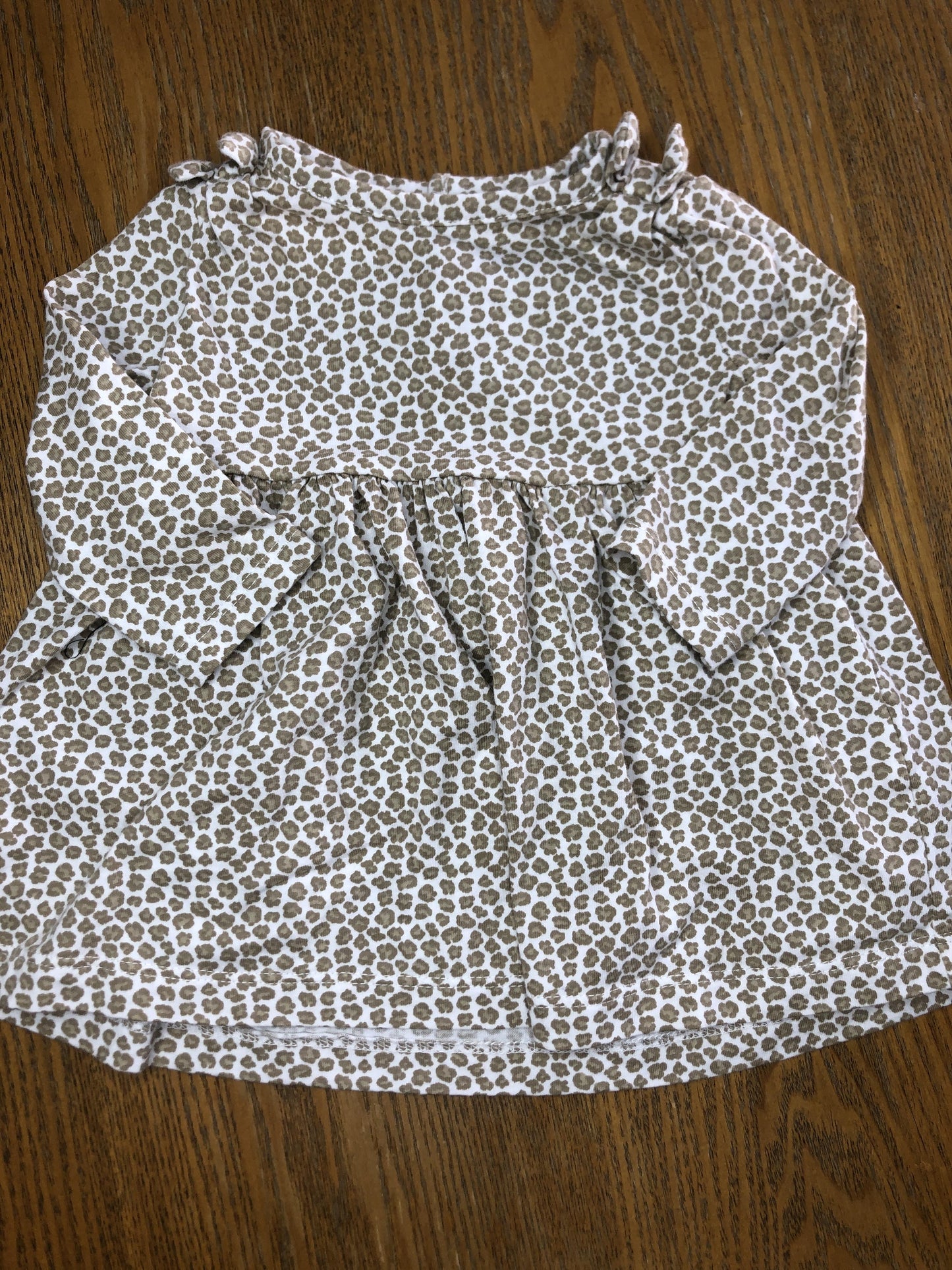 Carters Girls Leopard print Dress Size: 3 months Leopard print