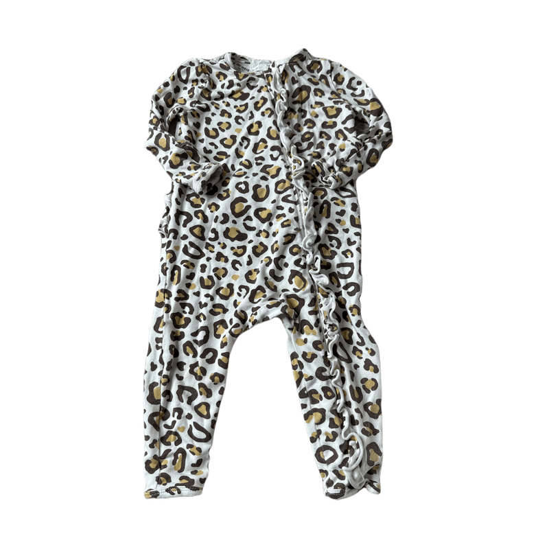 Angel Dear Girls Leopard print Romper Size: 3-6 months Leopard print