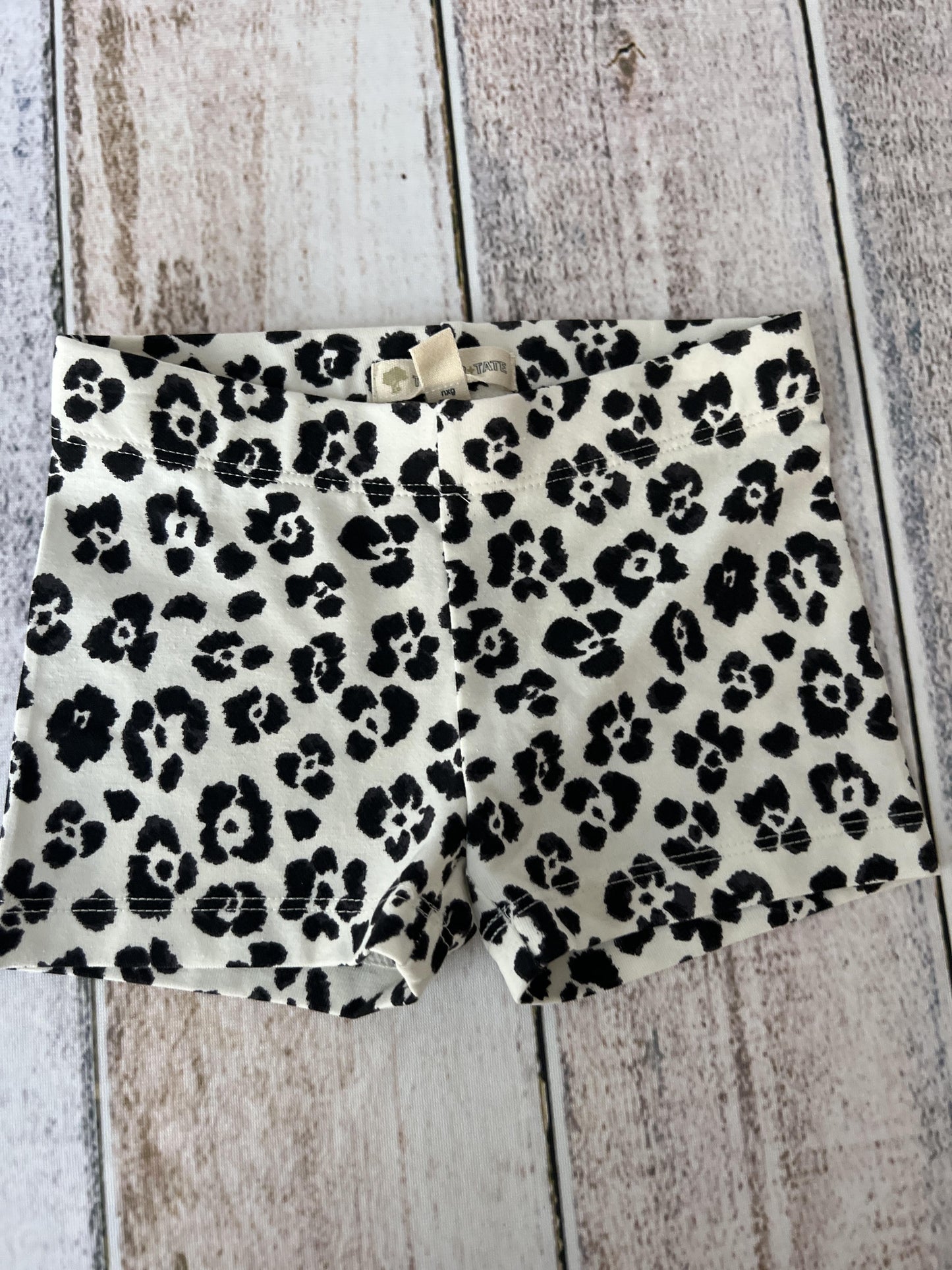 Tucker + Tate Girls Leopard print Shorts Size: 3T Leopard print
