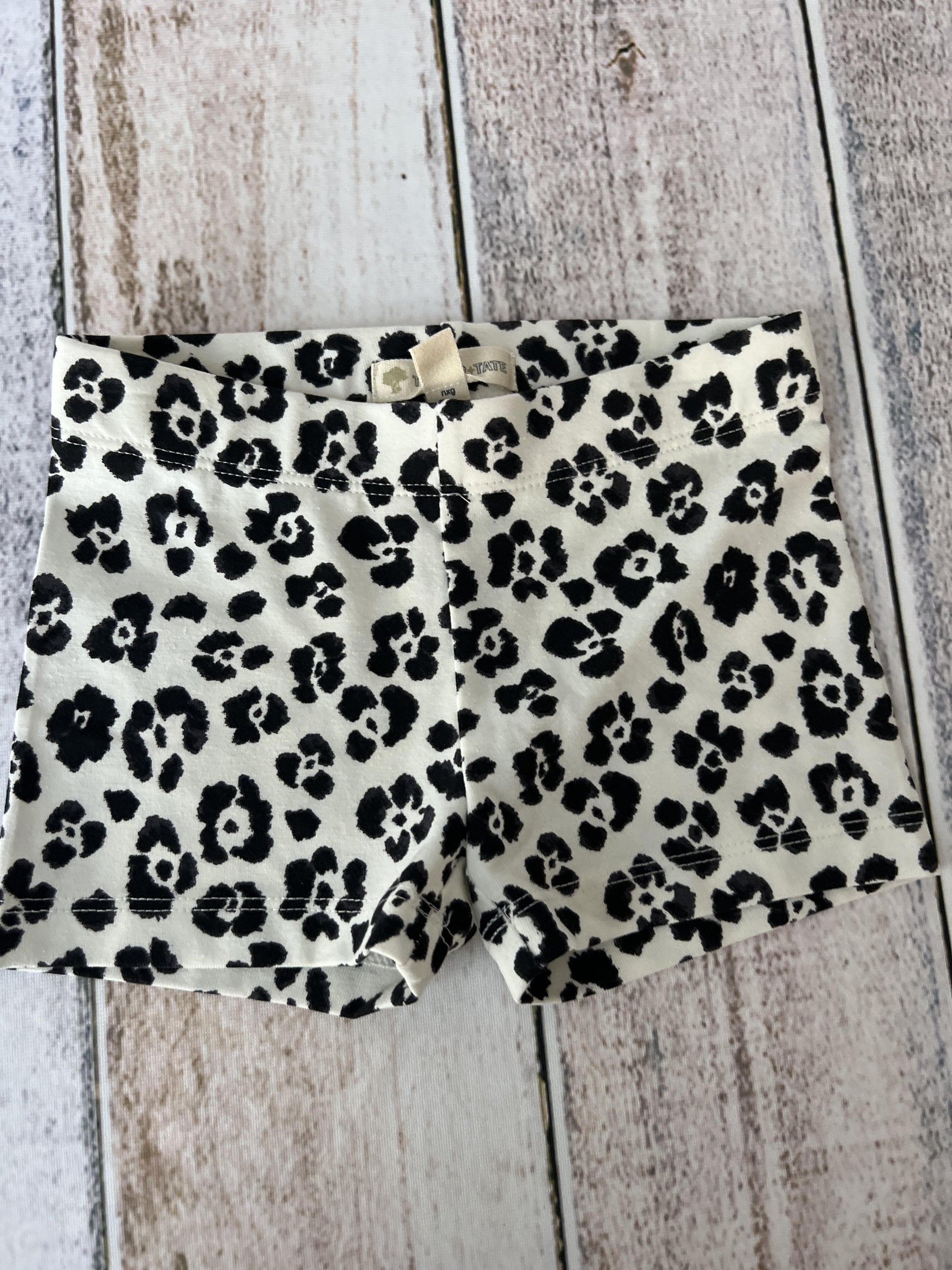 Tucker + Tate Girls Leopard print Shorts Size: 3T Leopard print