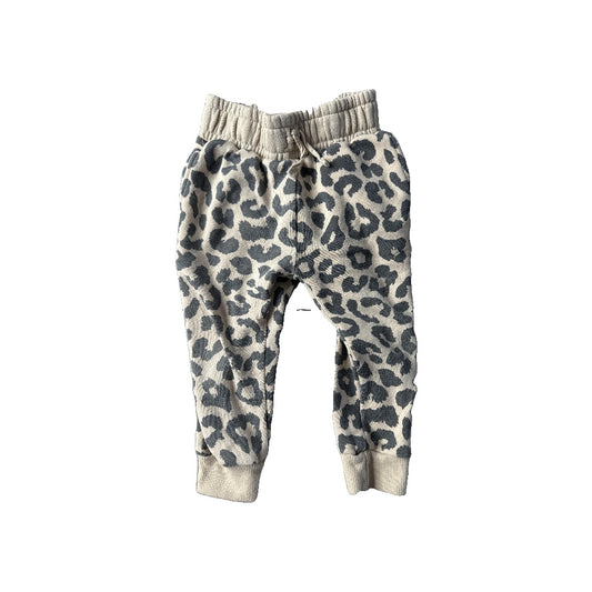 Grayson mini Girls Leopard print Pants Size: 18 months Leopard print