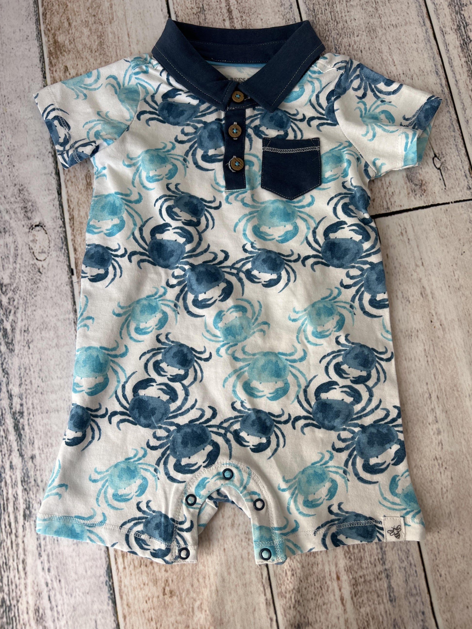Burt's Bees Boys Light Blue | Crabs Romper Size: 6-9 months Light Blue | Crabs