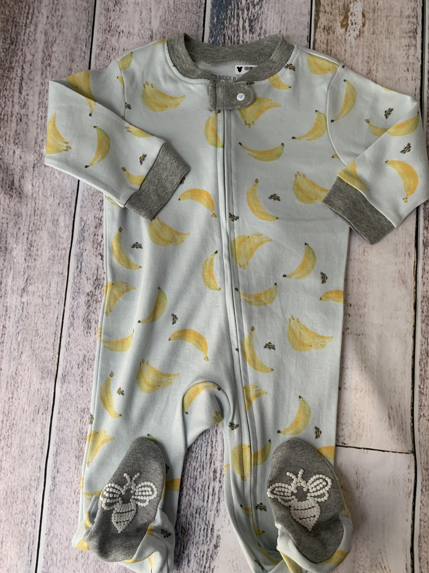 Burt's Bees Boys Light Blue | Fruit Pajamas Size: 6-9 months Light Blue | Fruit
