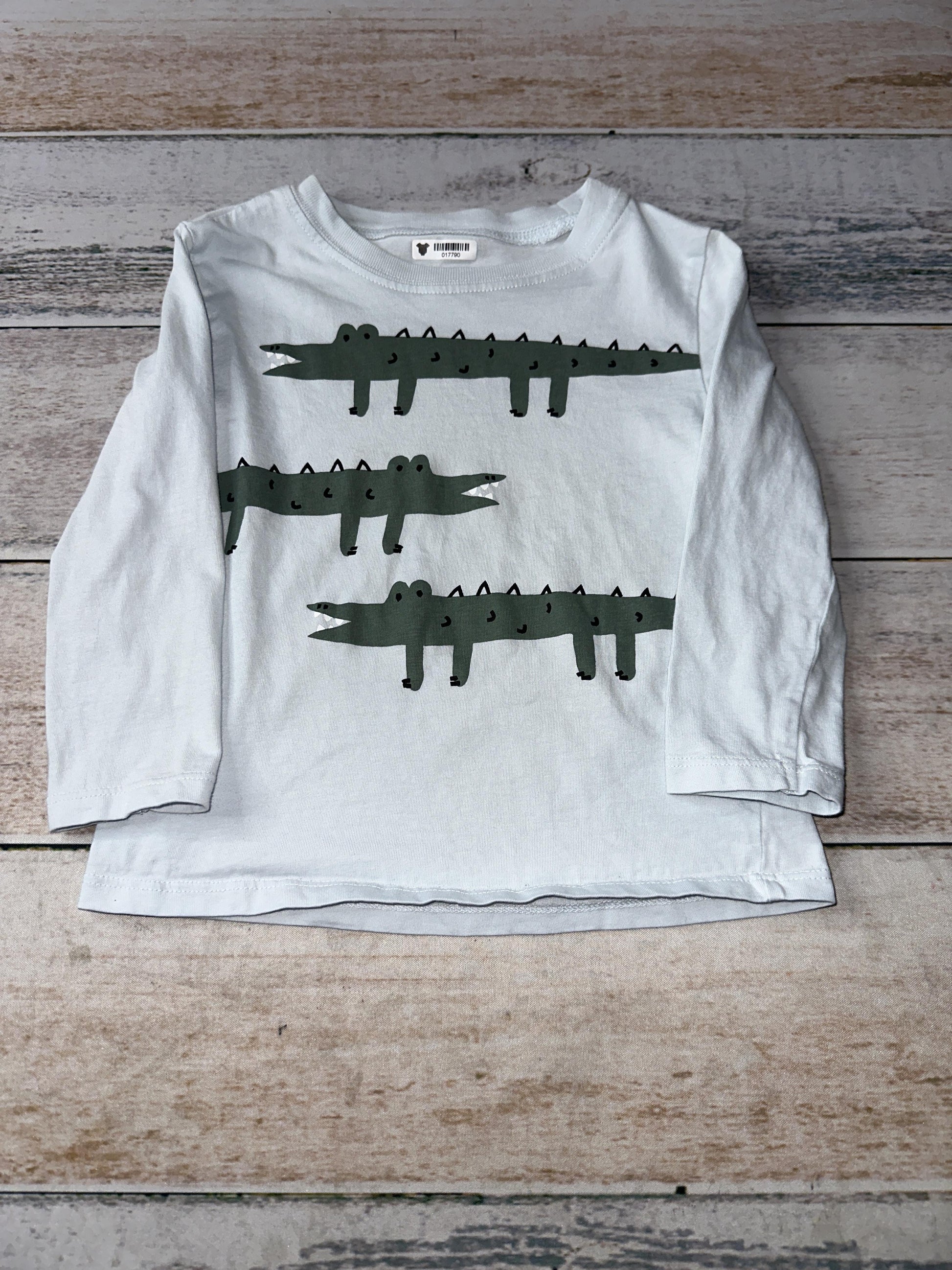 Mighty Goods Boys Light Blue | light green | alligators Long Sleeve T-Shirt Size: 24 months Light Blue | light green | alligators