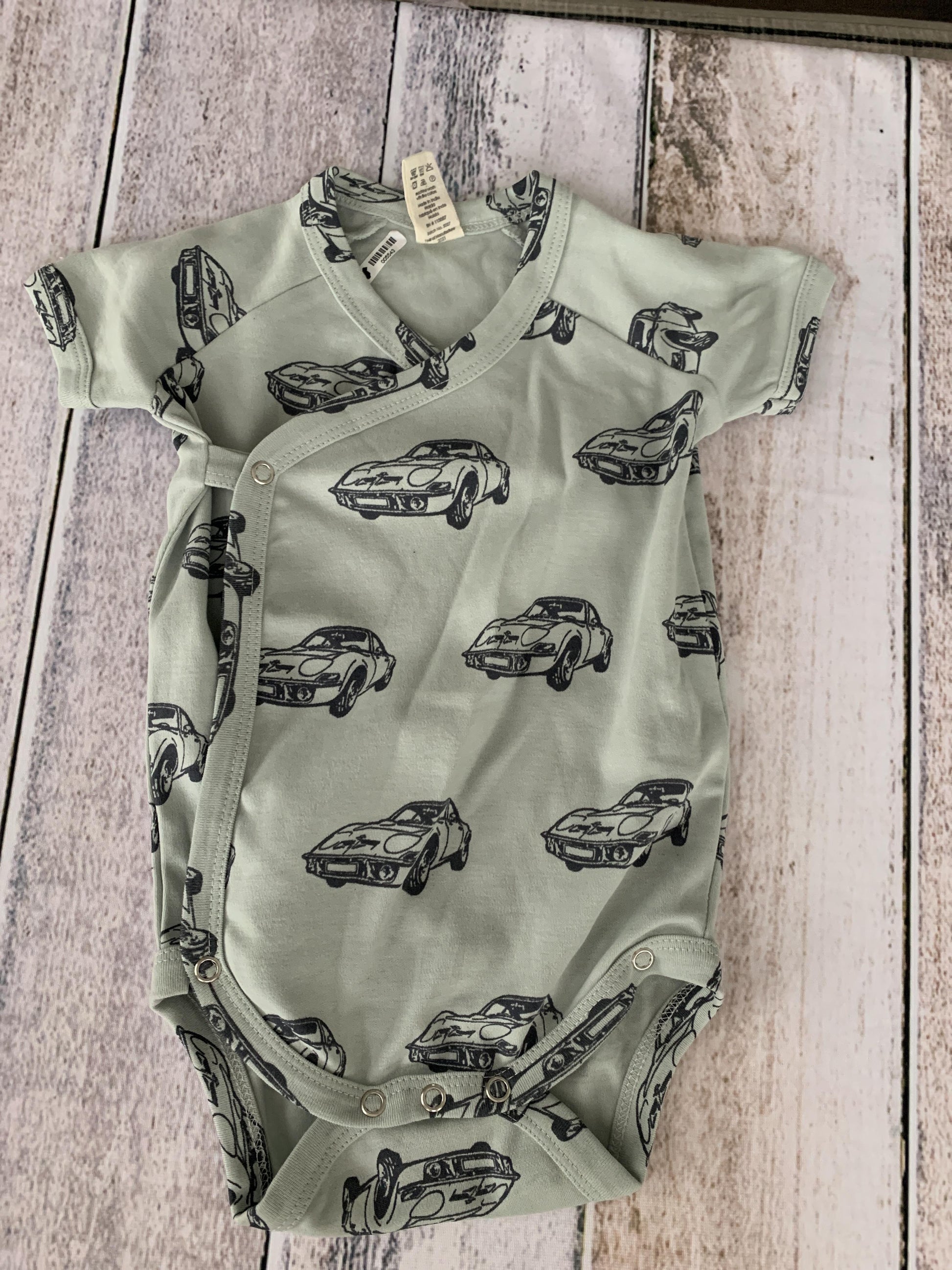 Kate Quinn Boys Light Blue | Navy Blue Onesie Size: 12-18 months Light Blue | Navy Blue