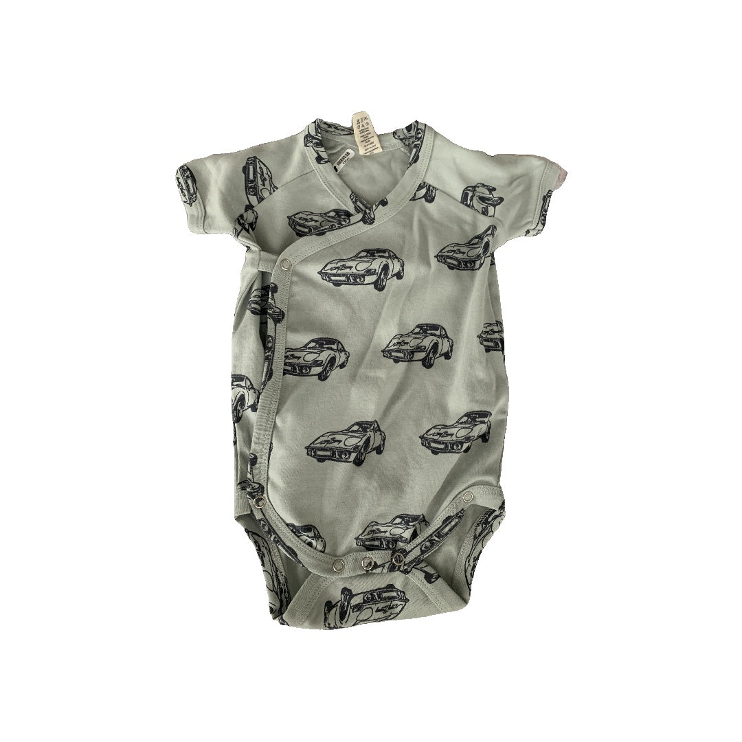 Kate Quinn Boys Light Blue | Navy Blue Onesie Size: 12-18 months Light Blue | Navy Blue