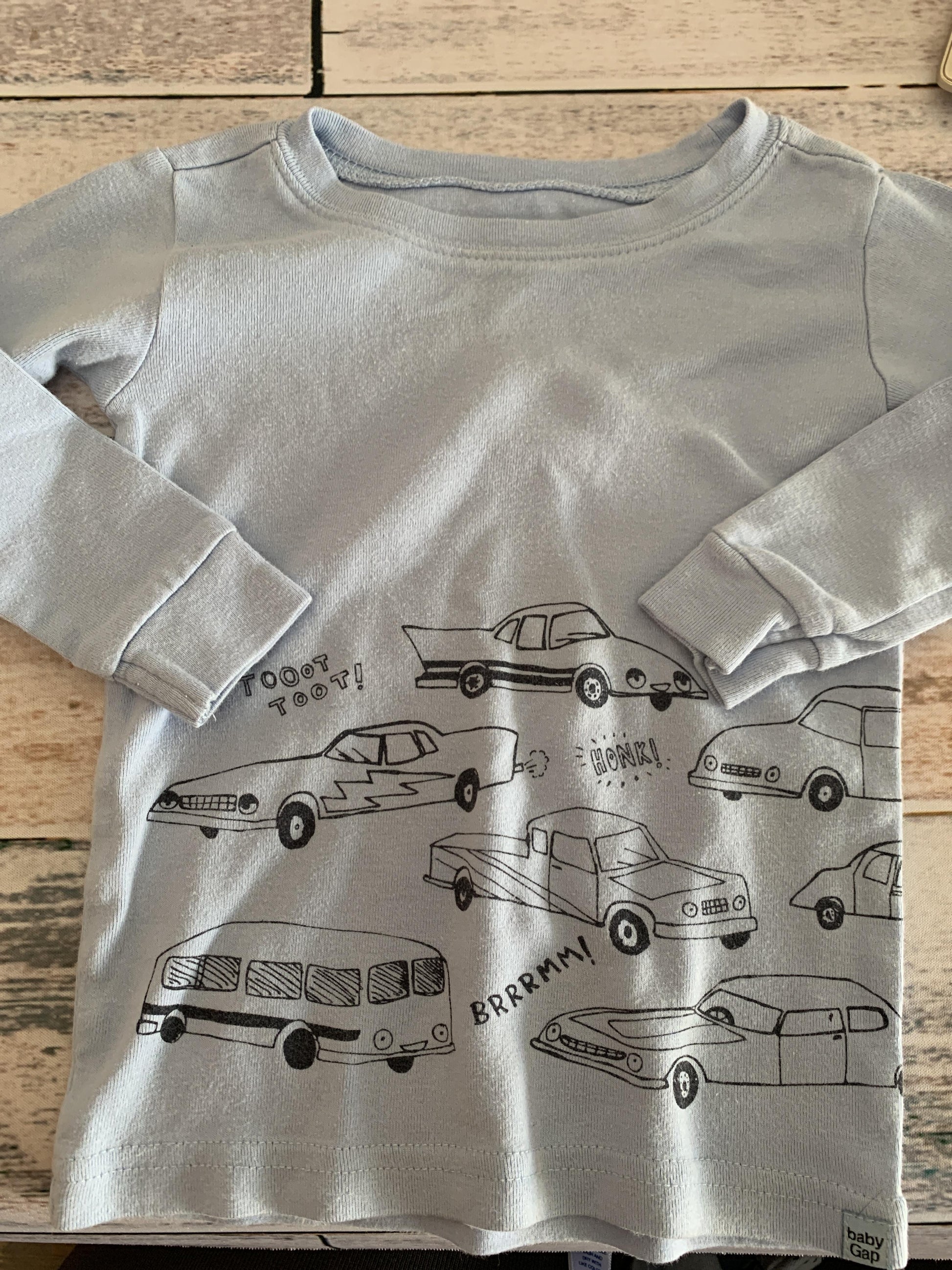 Gap Boys Light Blue | Trucks Pajamas Size: 18-24 months Light Blue | Trucks