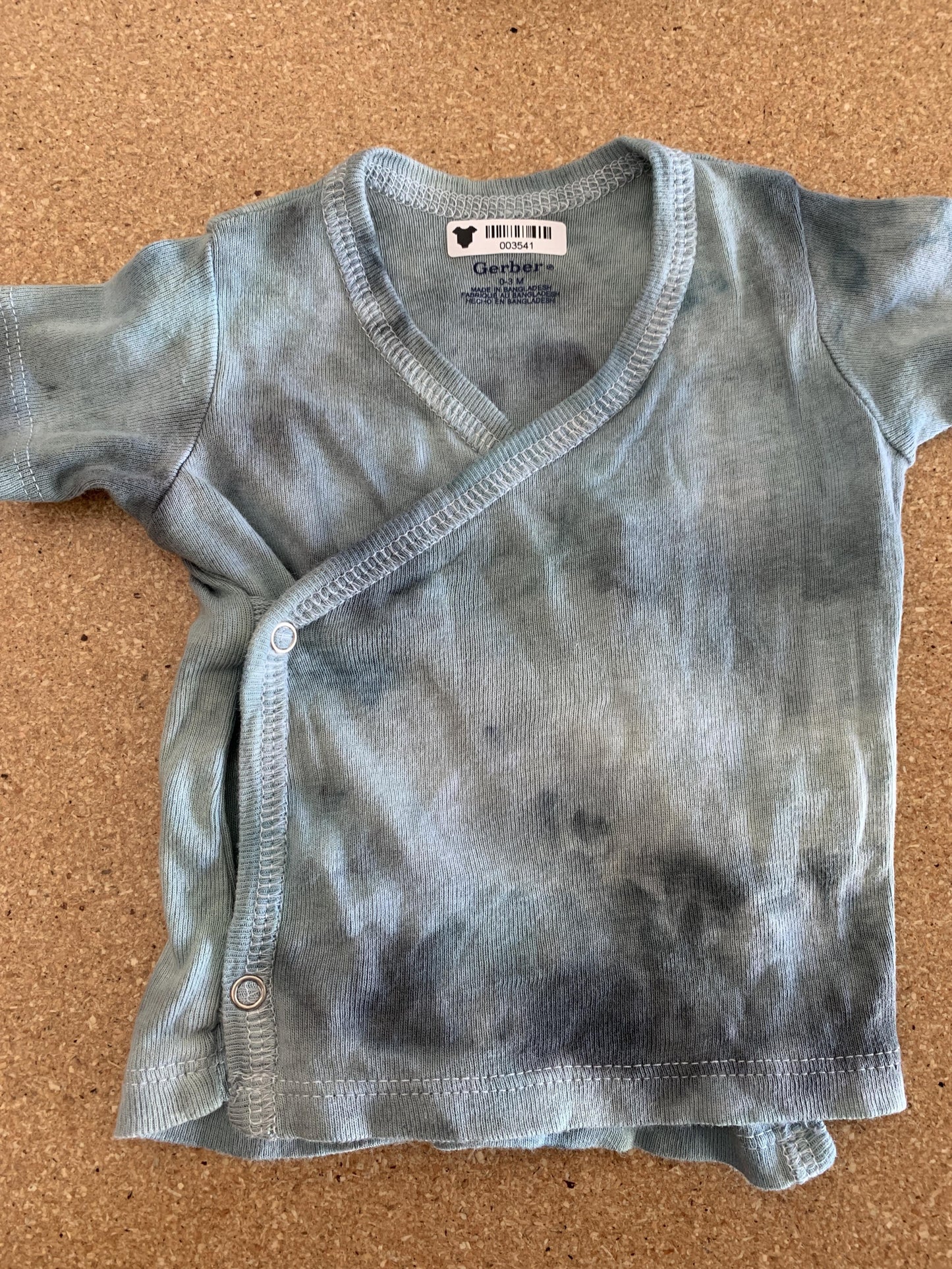 Boys Light Blue | White | Grey Shirt Size: 0-3 months Light Blue | White | Grey