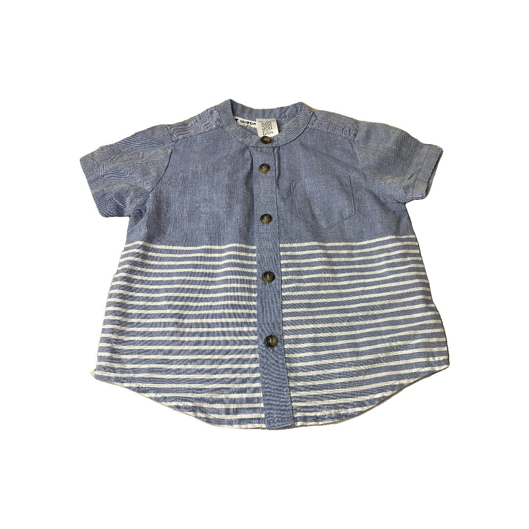 Just Born Boys Light Blue | White | Stripe Button Down Short Sleeve Size: 6 months Light Blue | White | Stripe