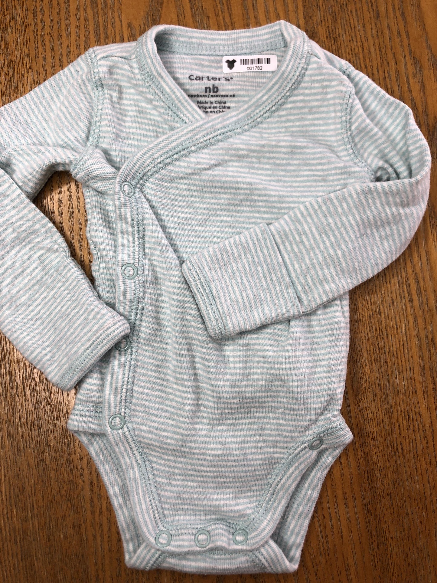 Carters Boys Light Blue | White | Striped Onesie Size: Newborn Light Blue | White | Striped
