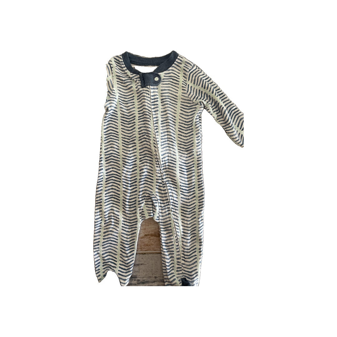 Burt's Bees Unisex Light Blue | Wool White Pajamas Size: 0-3 months Light Blue | Wool White