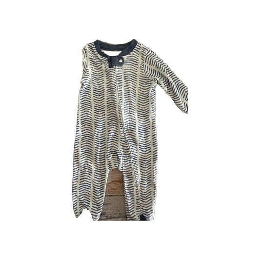 Burt's Bees Unisex Light Blue | Wool White Pajamas Size: 0-3 months Light Blue | Wool White