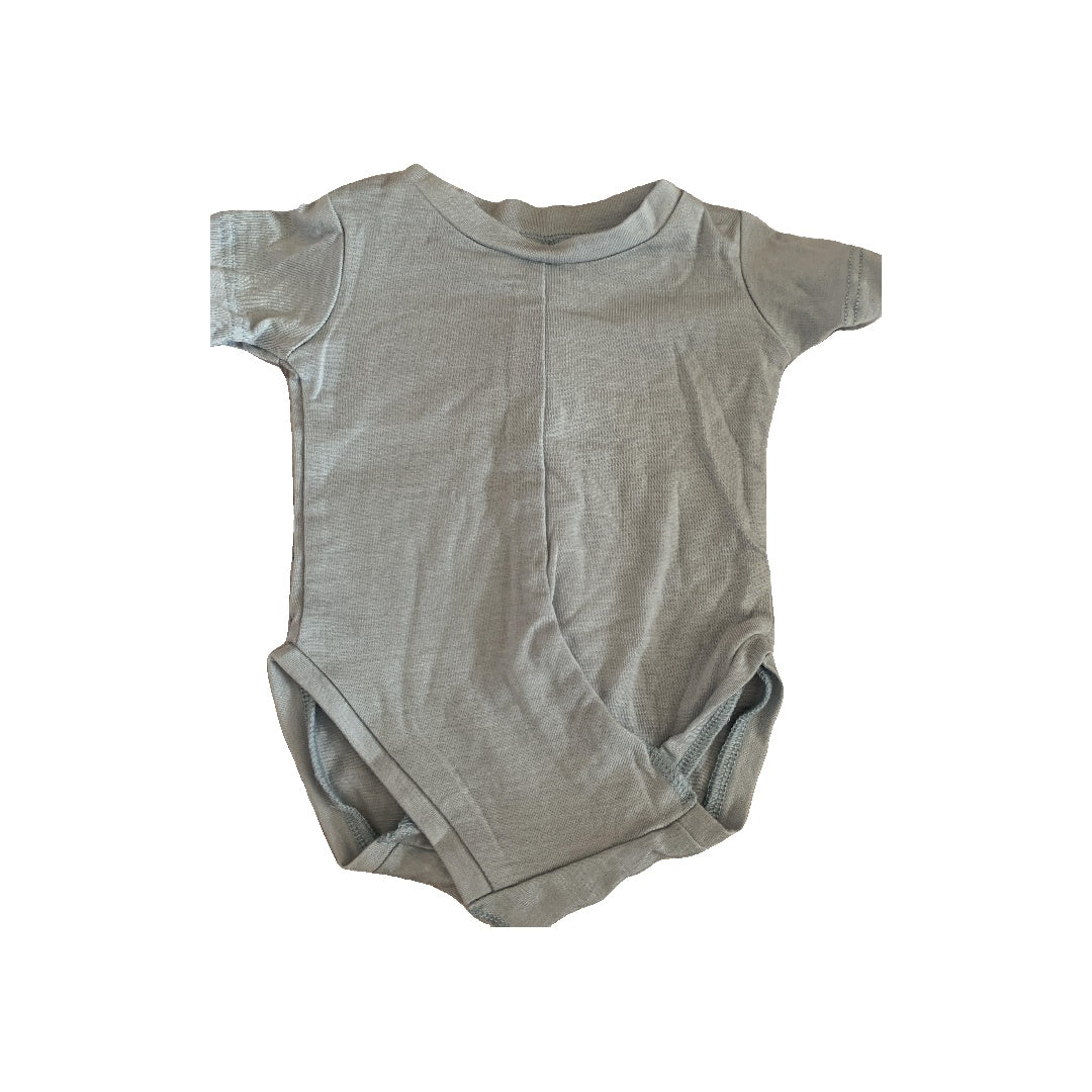Peasy Boys Light Blue Onesie Size: Newborn Light Blue