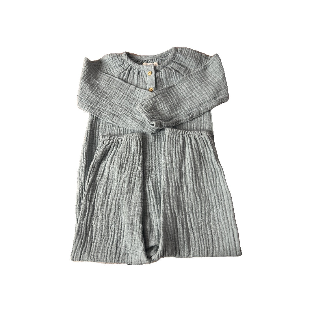 Unisex Light Blue Long Sleeve Outfit Size: 24 months Light Blue