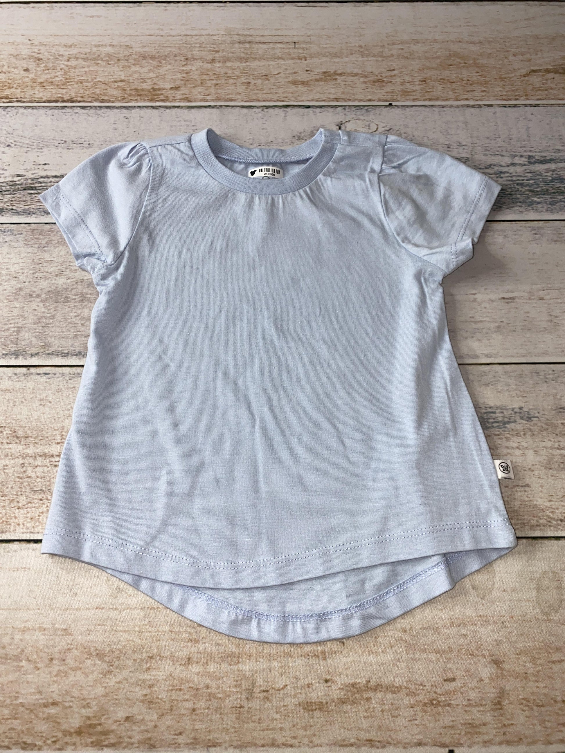 Honest co Girls Light Blue T-Shirt Size: 2T Light Blue