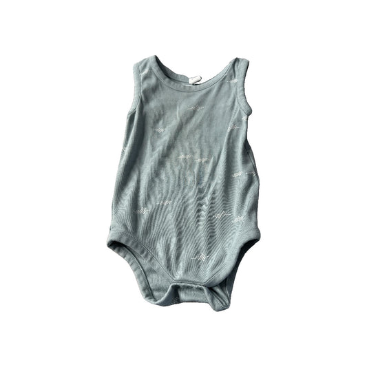 Colored Organics Boys Light Blue Onesie Size: 18-24 months Light Blue