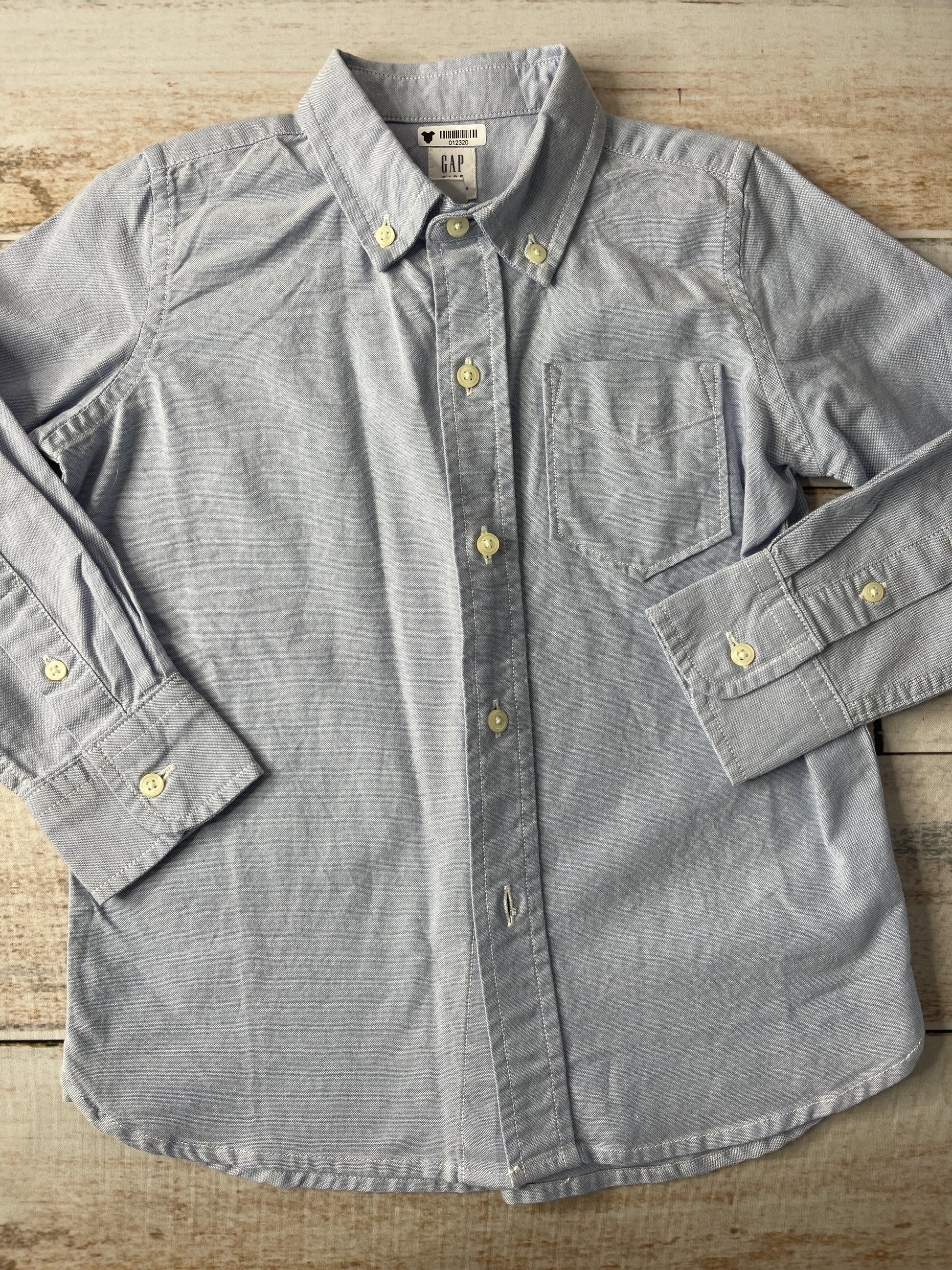 Gap Unisex Light Blue Button Down Short Sleeve Size: 4-5 Years Light Blue