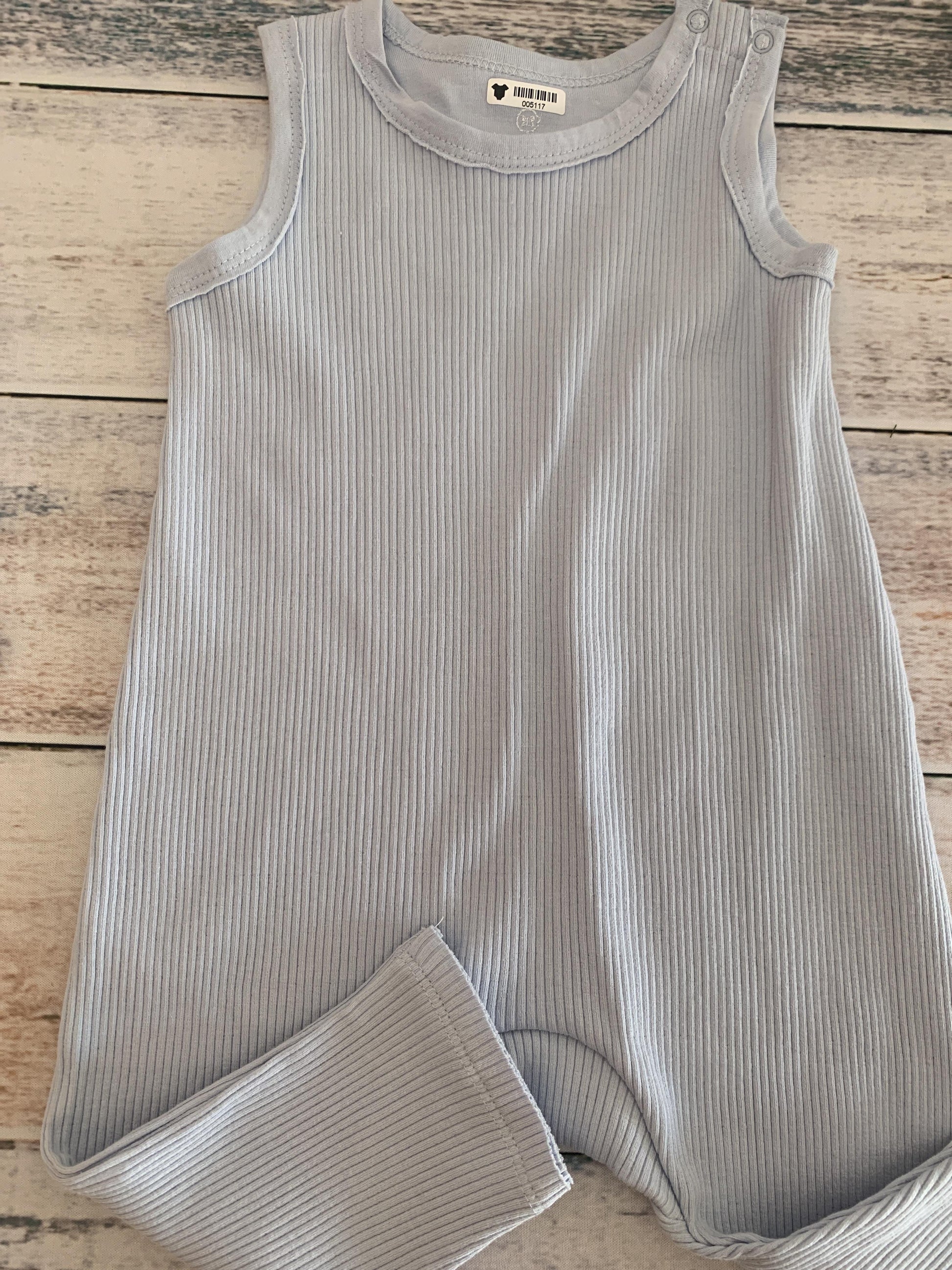 Honest co Boys Light Blue Romper Size: 3-6 months Light Blue