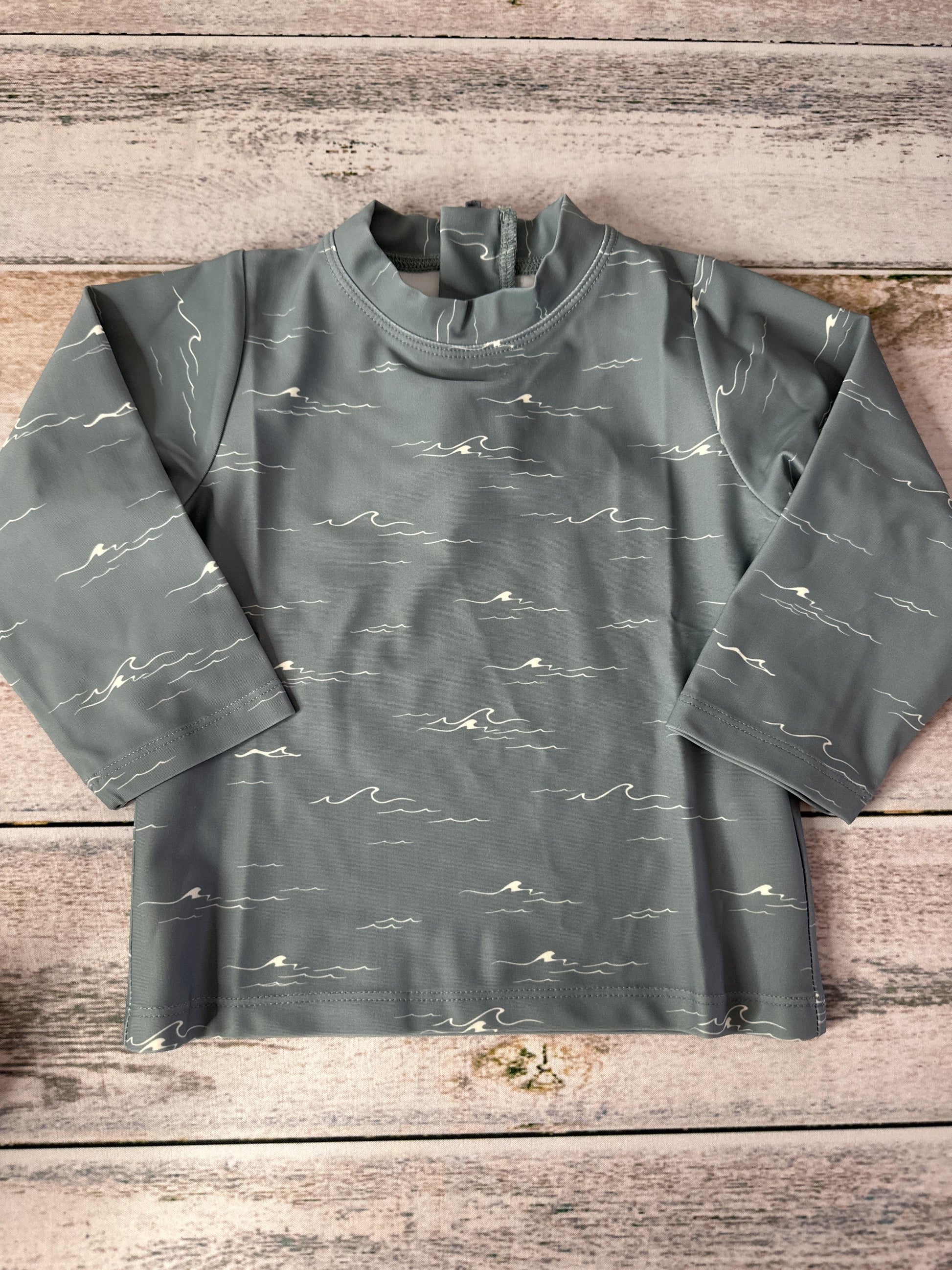 Econaps Boys Light Blue Rashguard Size: 2T Light Blue