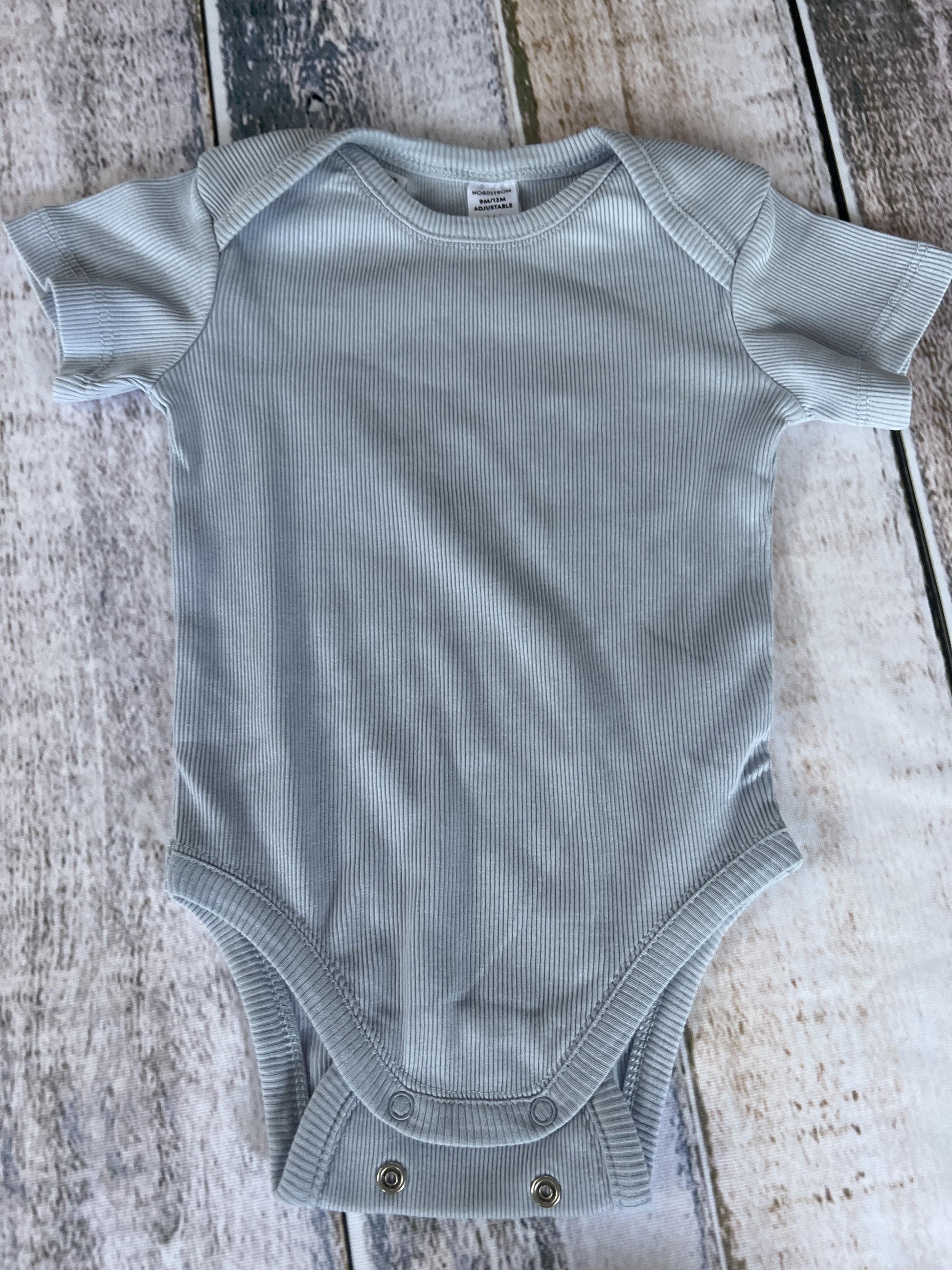 Nordstrom Boys Light Blue Onesie Size: 9-12 Months Light Blue