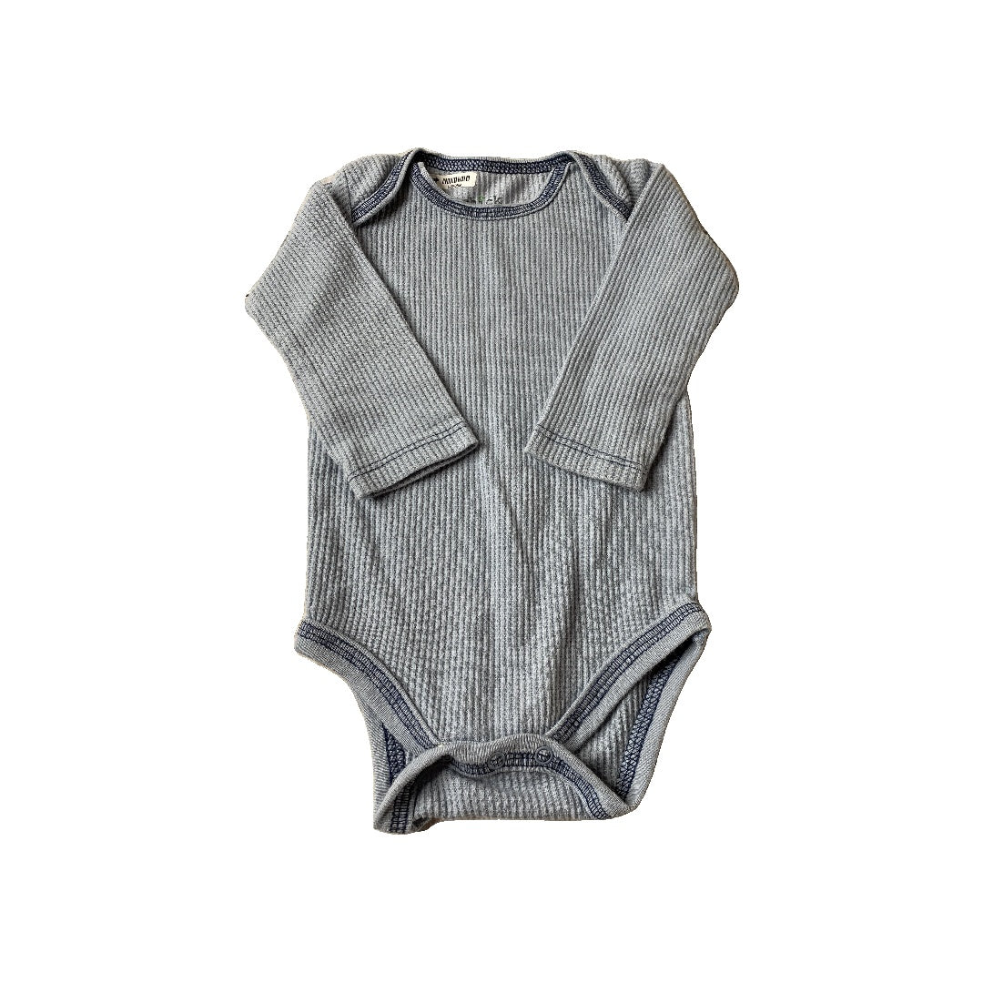 Chick Pea Unisex Light Blue Onesie Size: 3-6 months Light Blue