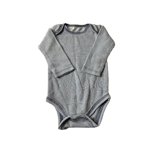 Chick Pea Unisex Light Blue Onesie Size: 3-6 months Light Blue