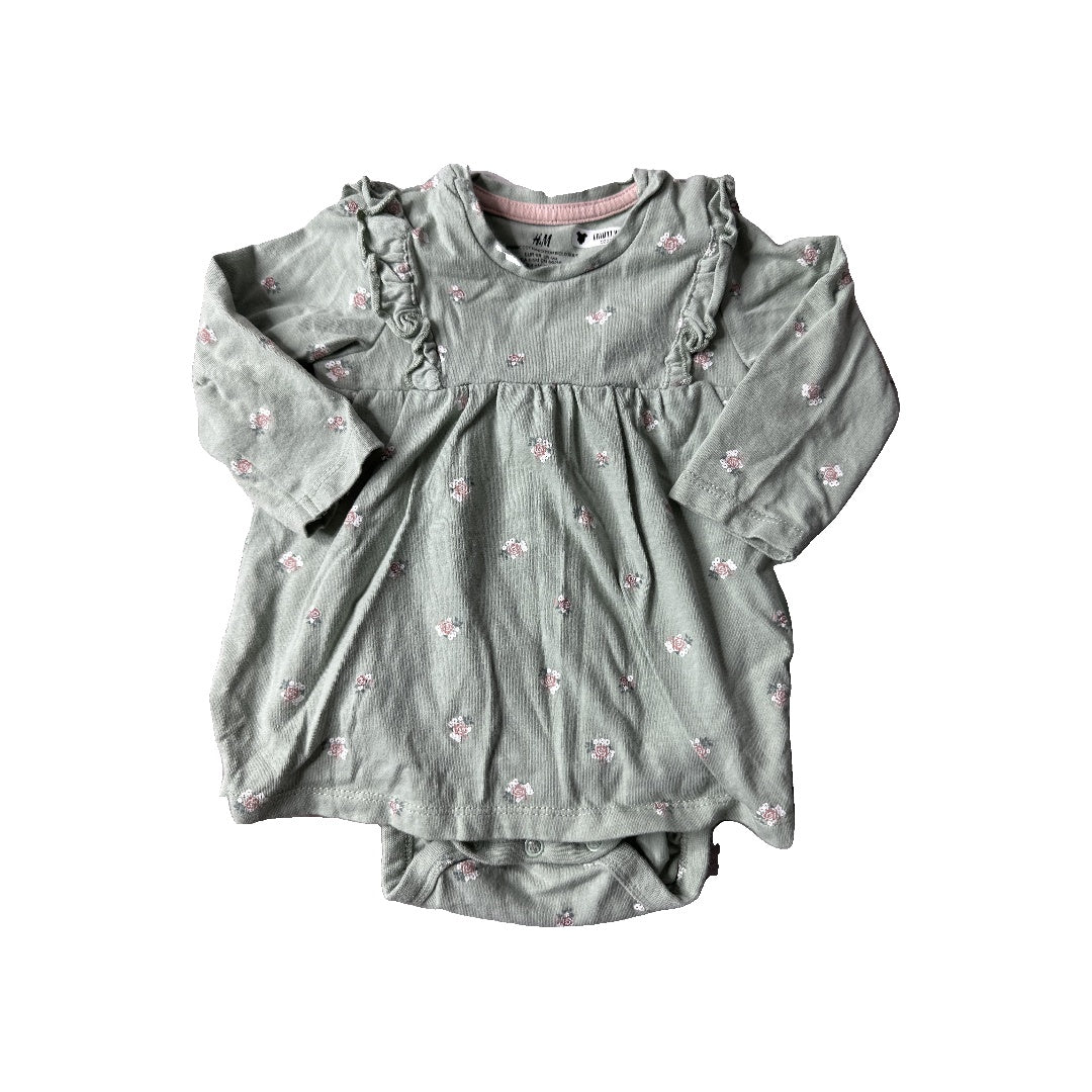 H&M Girls light green | Pink floral Dress Size: 3-6 months light green | Pink floral