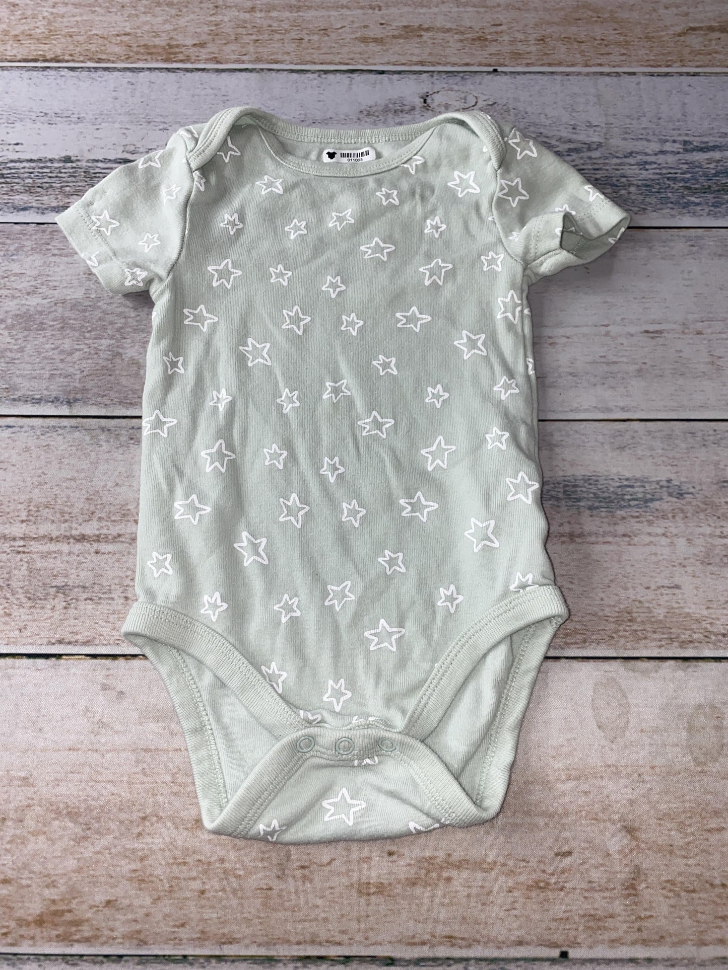 Cloud Island Unisex light green | Stars Onesie Size: 12 months light green | Stars