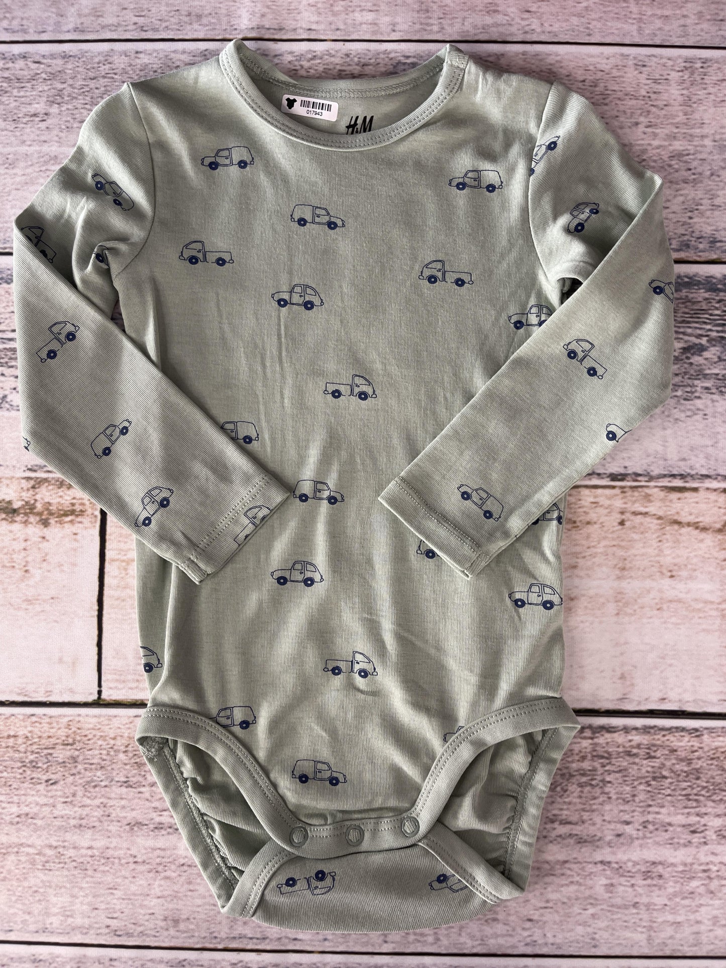 H&M Unisex light green | Trucks Onesie Size: 18 months light green | Trucks