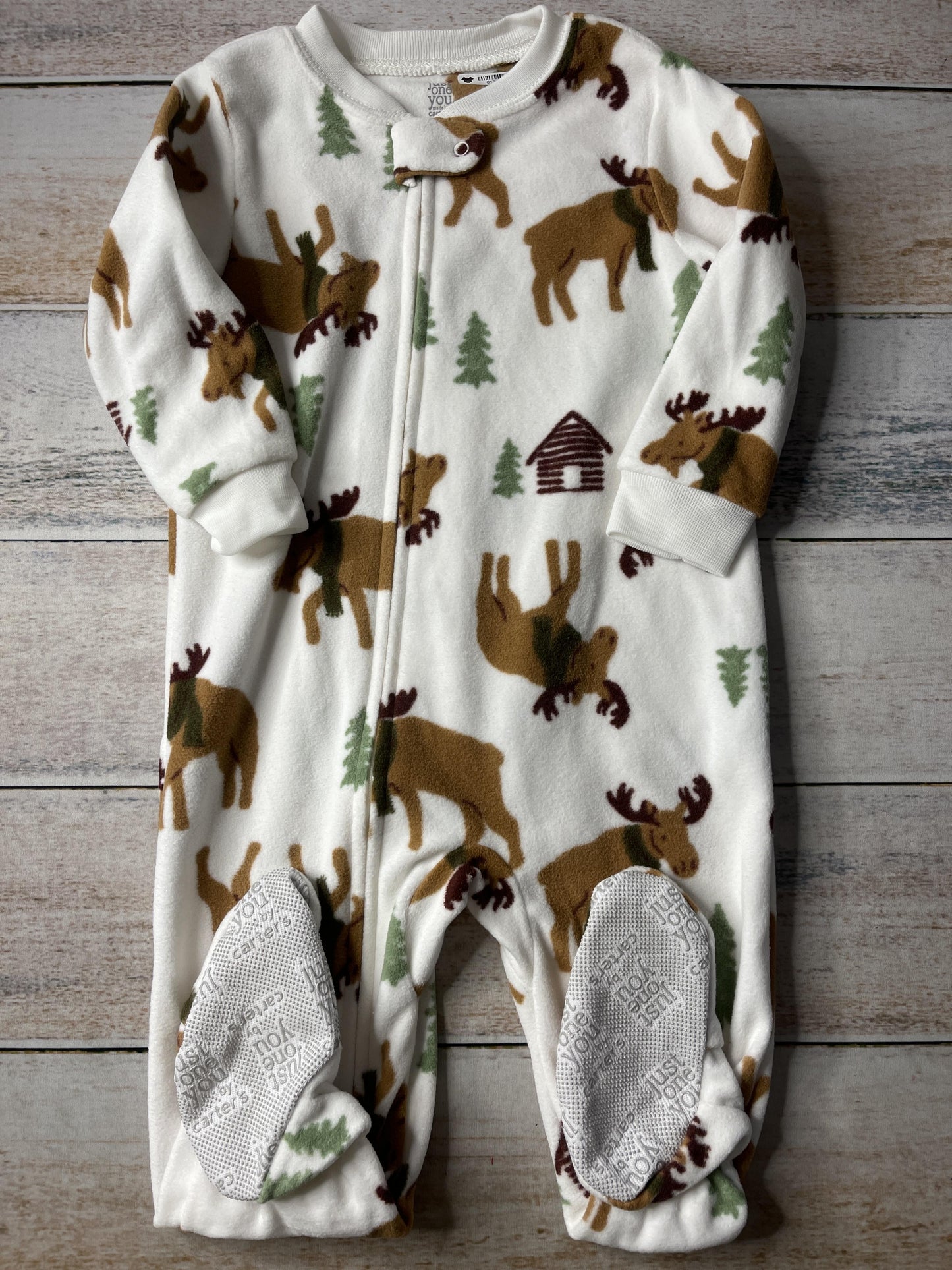Carters Unisex light green | White | animals Pajamas Size: 18 months light green | White | animals