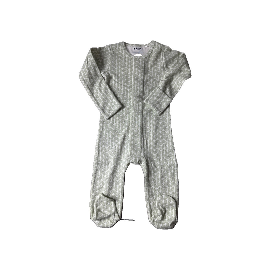 Simply Magnetic Me Unisex light green | White Pajamas Size: 3-6 months light green | White