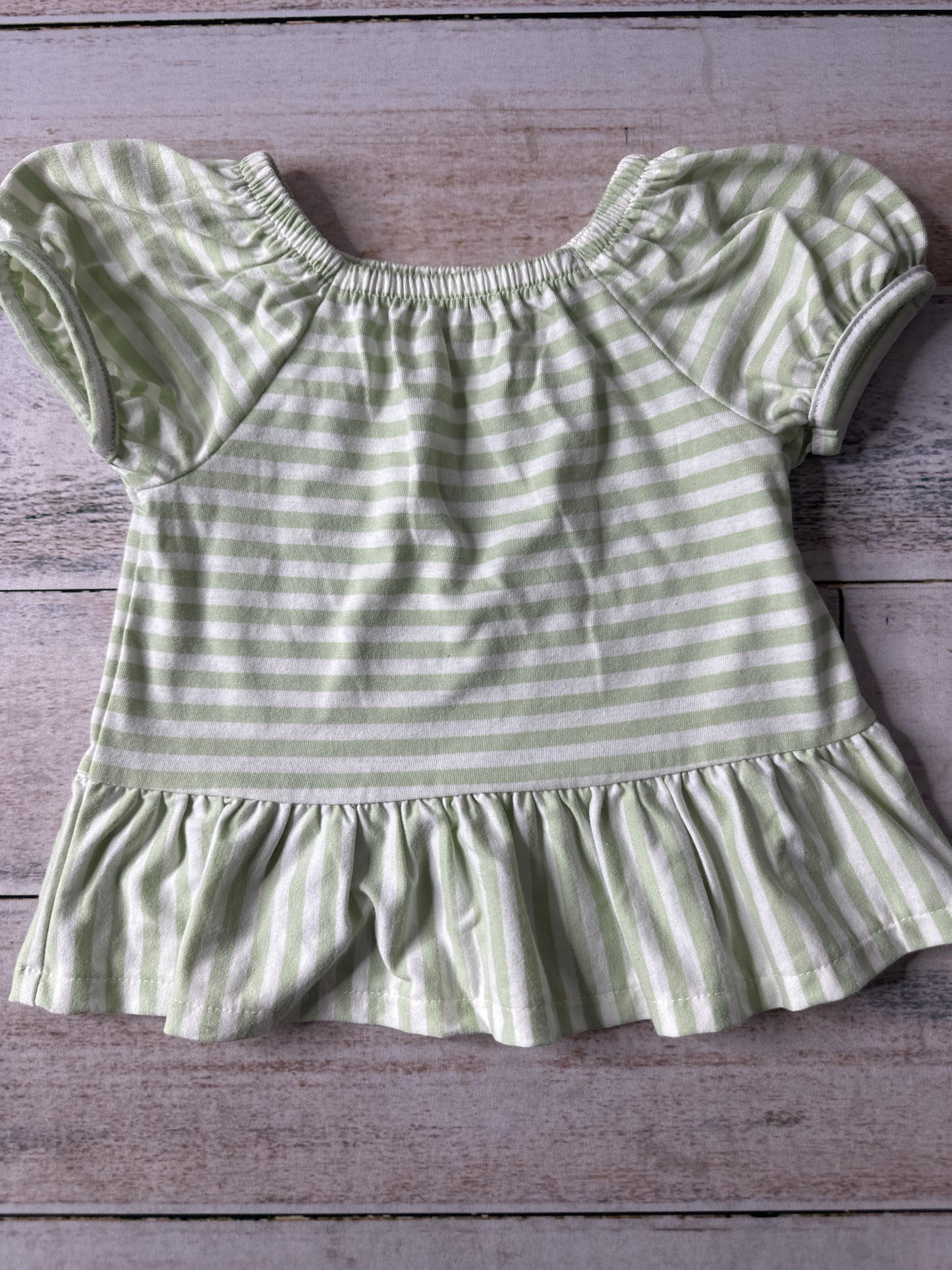 Cat & Jack Girls light green | White T-Shirt Size: 3T light green | White