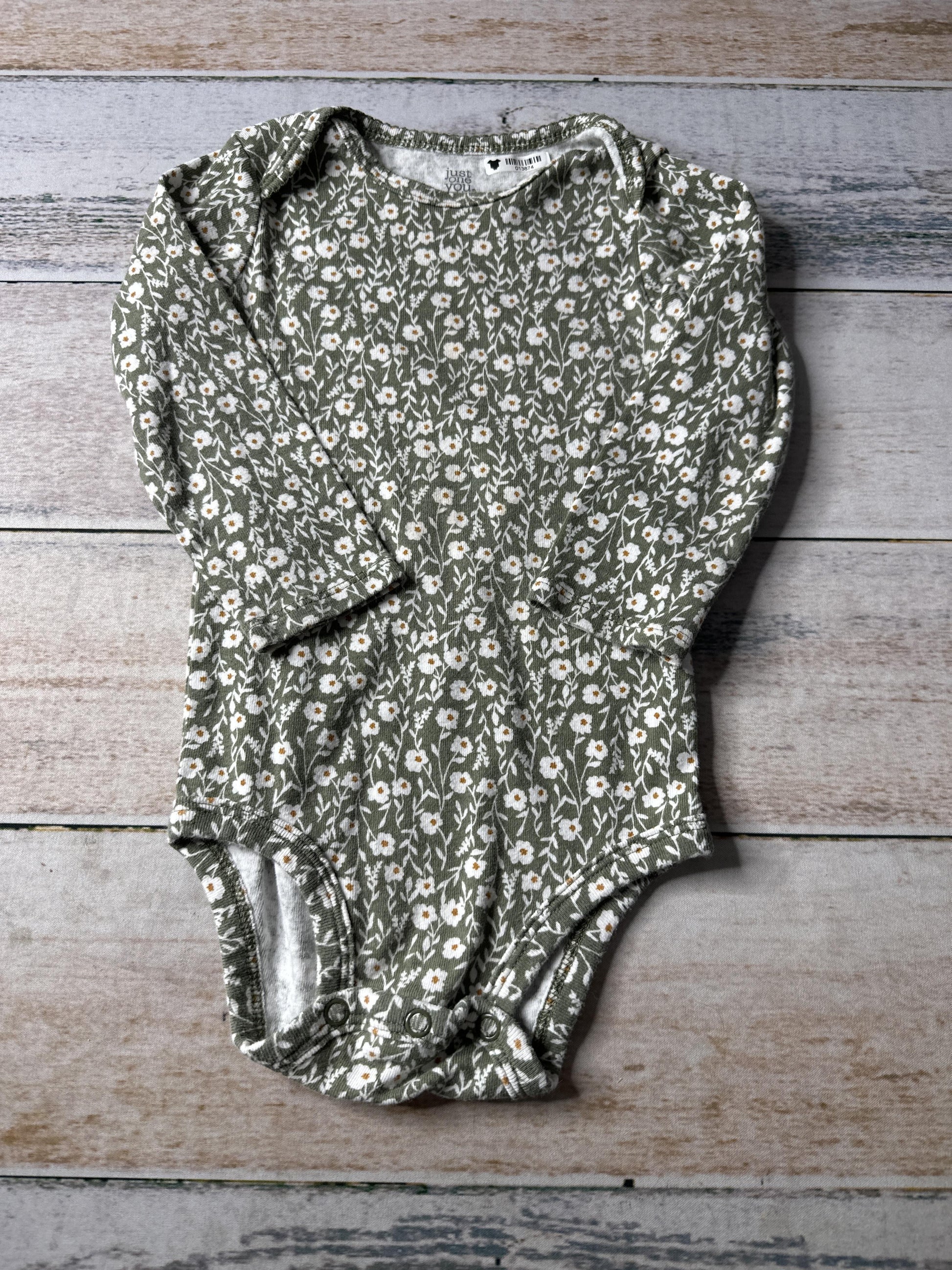 Carters Girls light green | White Onesie Size: 18 months light green | White