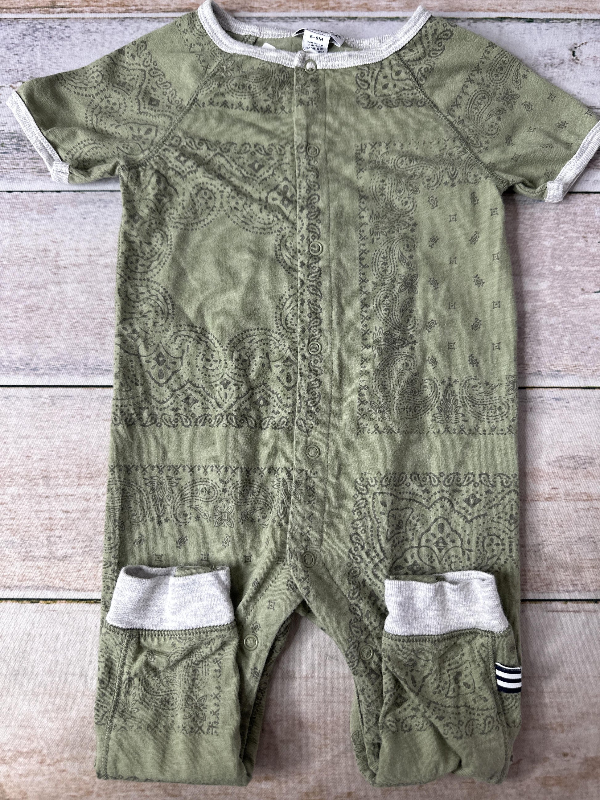 Splendid Unisex light green Romper Size: 6-9 months light green
