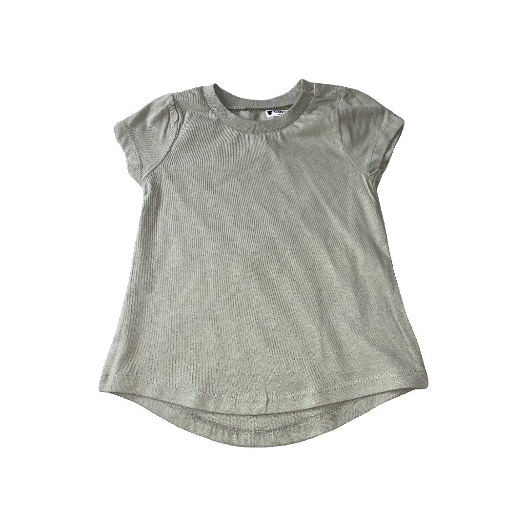 Honest co Girls light green T-Shirt Size: 2T light green