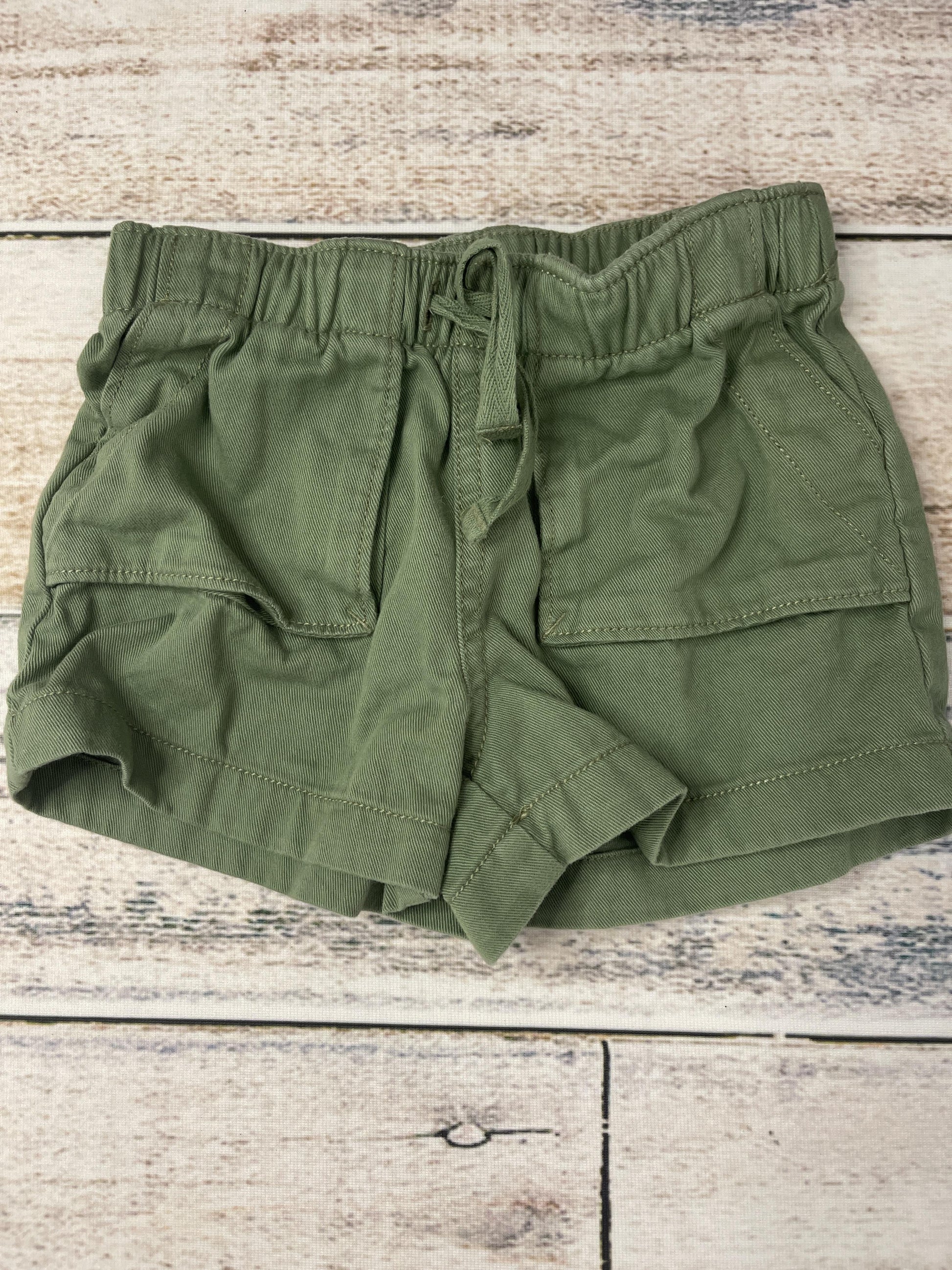 Tea Girls light green Shorts Size: 2T light green