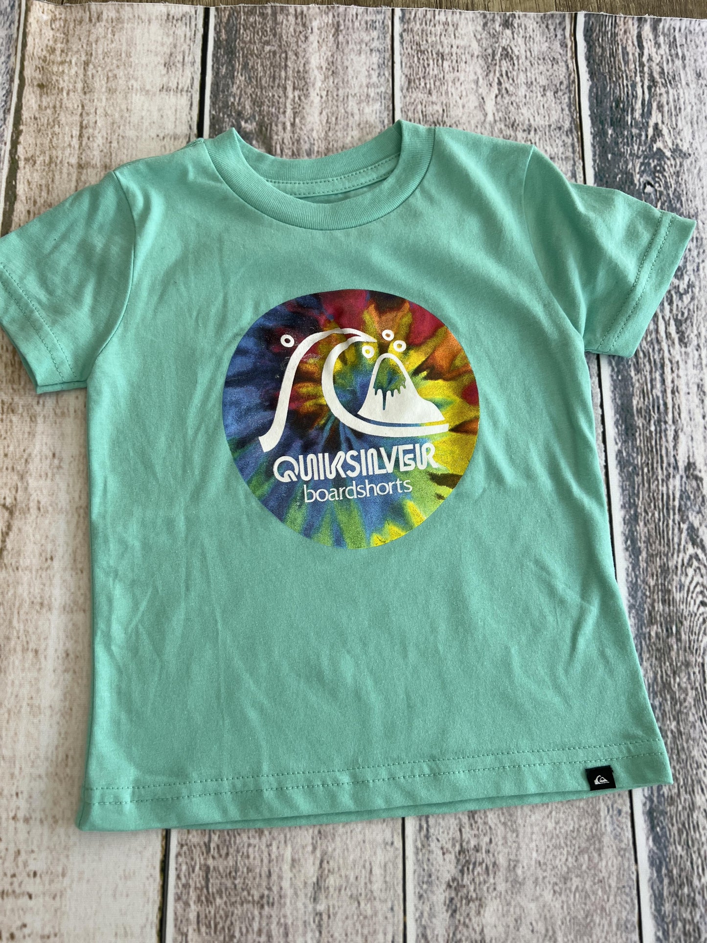 Quicksilver Boys light green T-Shirt Size: 2T light green