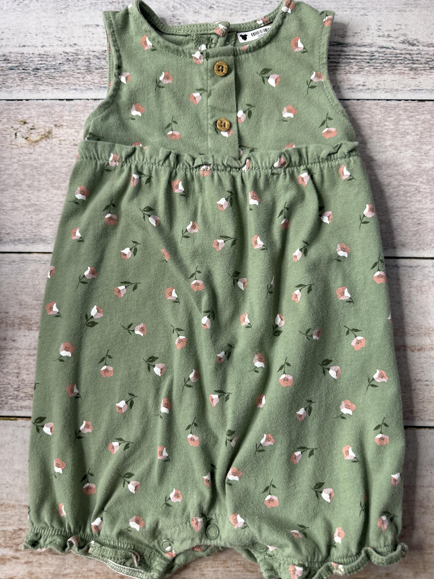 Carters Girls light green Romper Size: 9 months light green