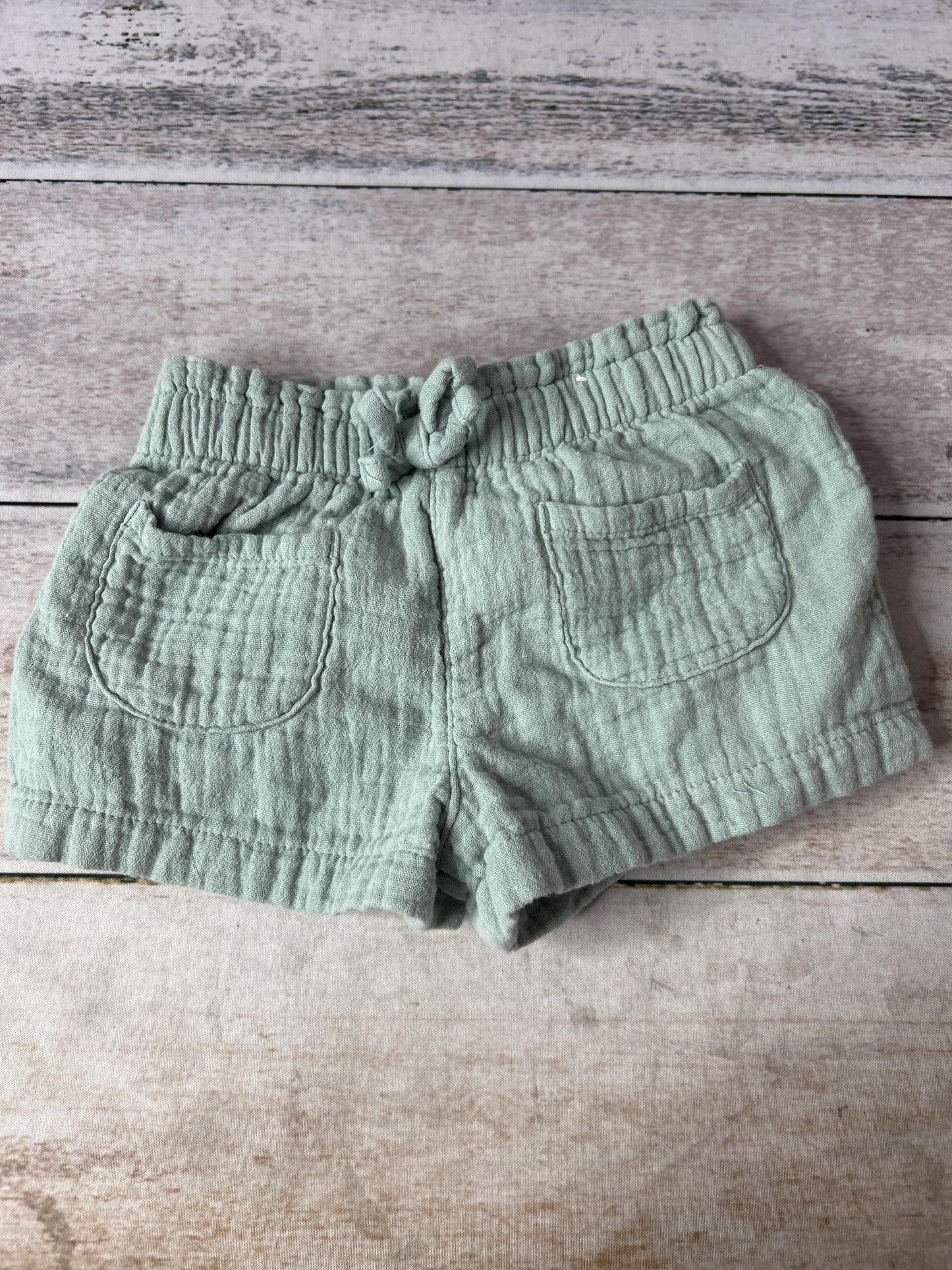 Unisex light green Shorts Size: 6-9 months light green