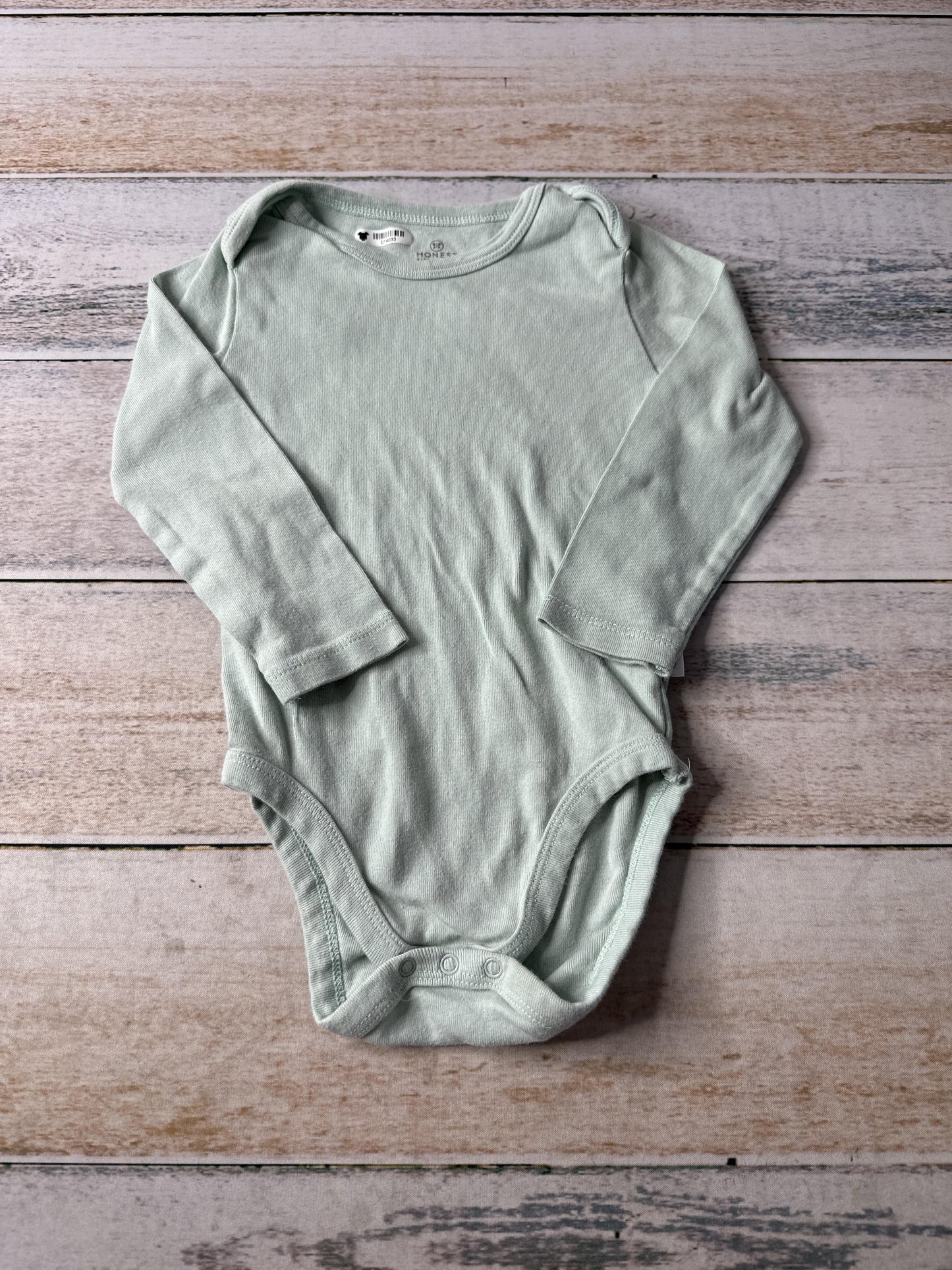Honest Co Unisex light green Onesie Size: 18 months light green