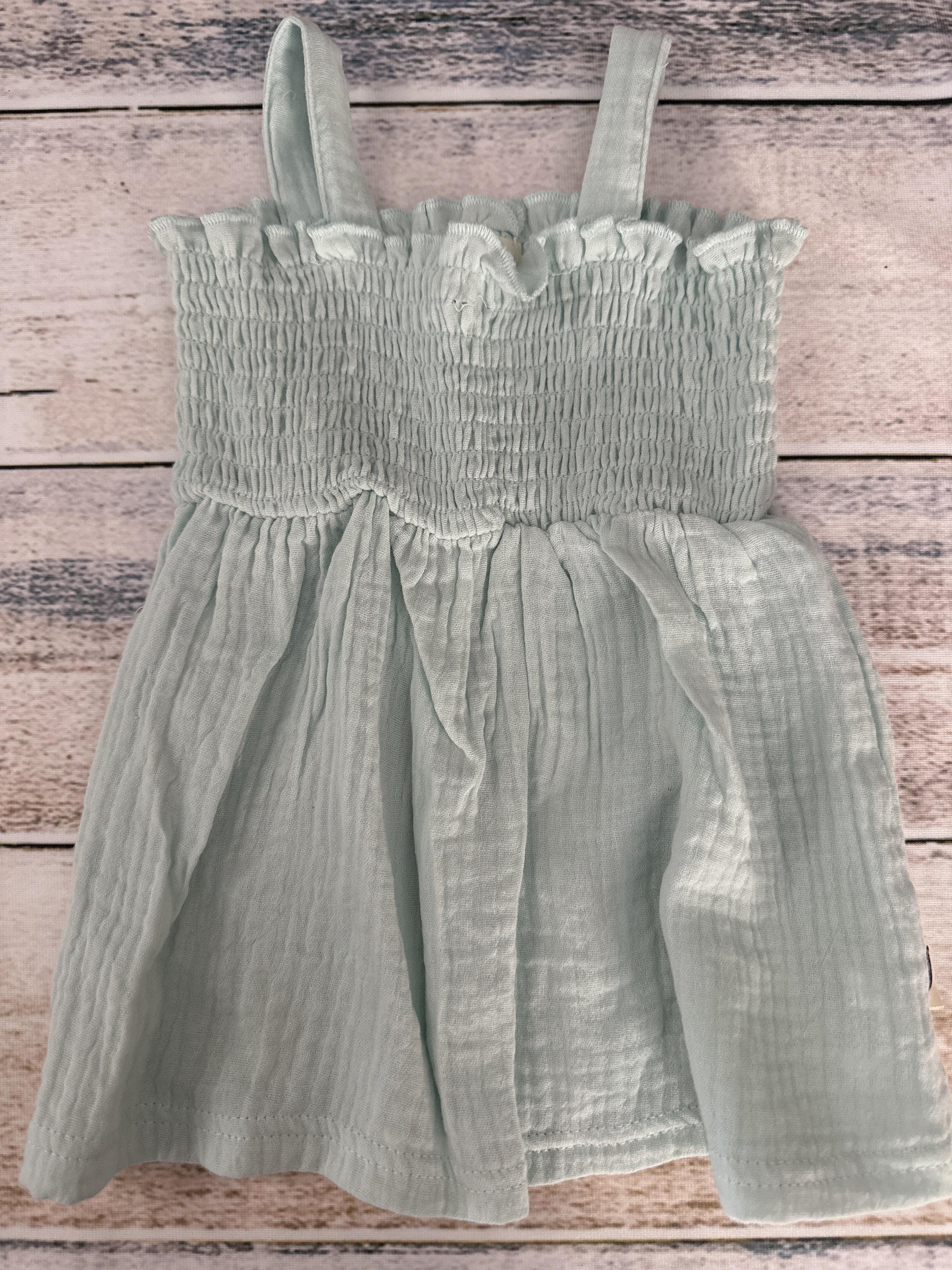 Rabbit Bear Girls light green Dress Size: 0-3 months light green