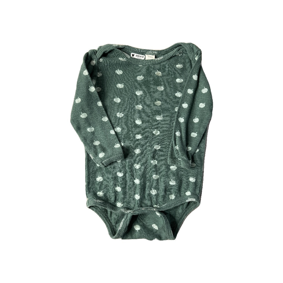 Kate Quinn Unisex light green Onesie Size: 12-18 months light green