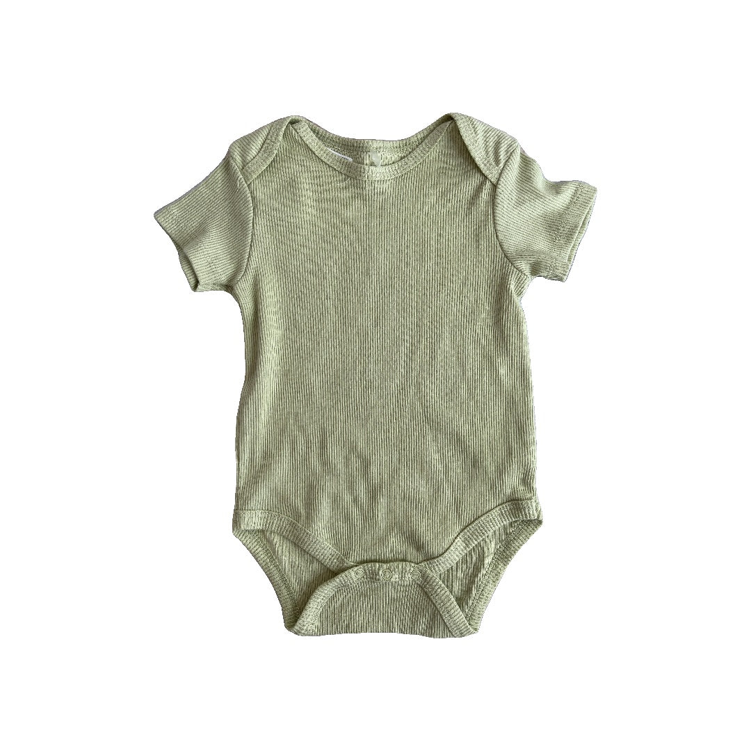 Chick Pea Unisex light green Onesie Size: 6-9 months light green