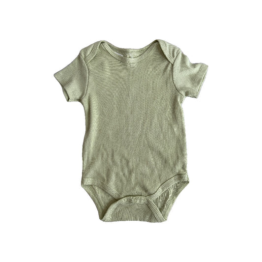 Chick Pea Unisex light green Onesie Size: 6-9 months light green