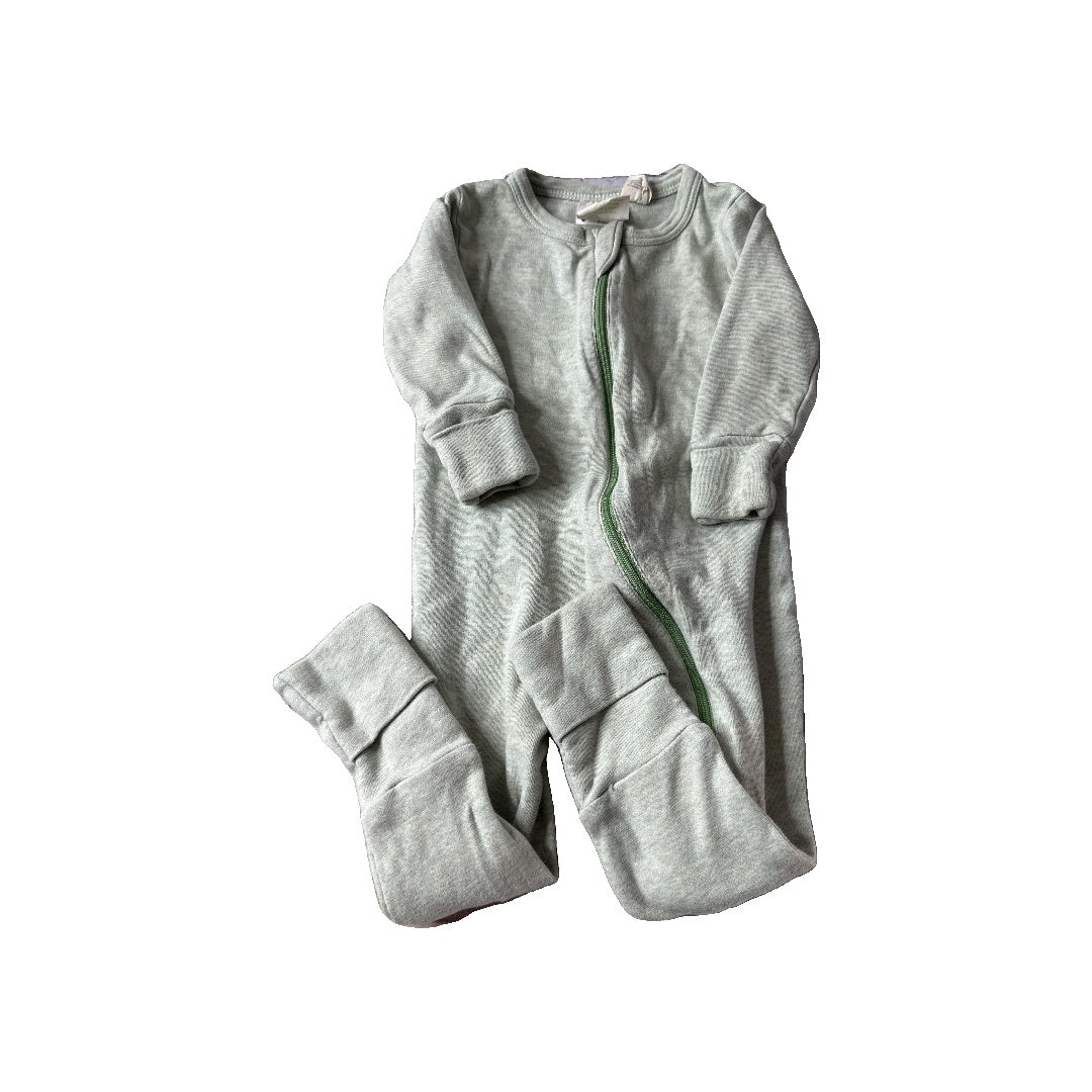 Parade Unisex light green Long Sleeve Outfit Size: 6-12 months light green