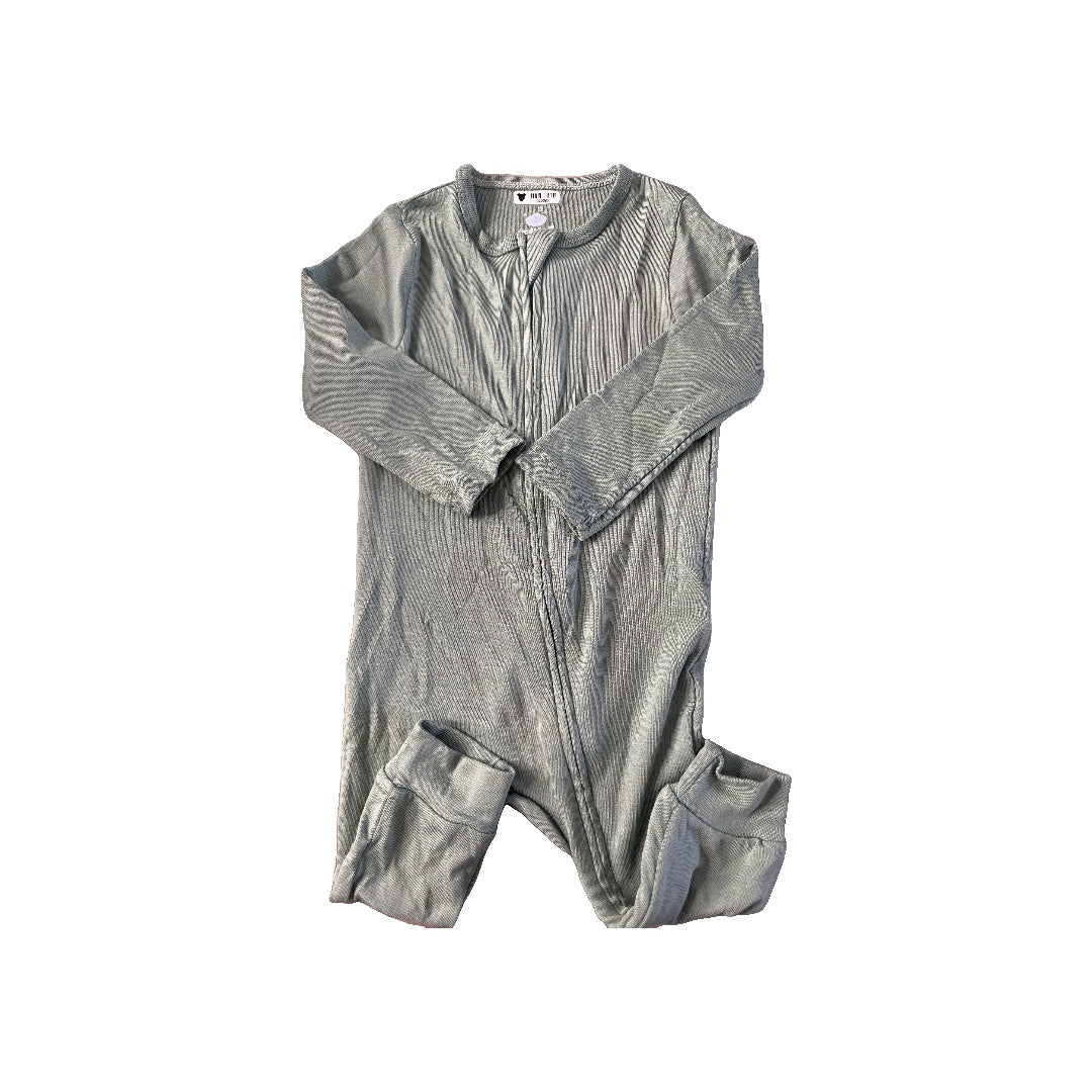 Cloud Island Unisex light green Pajamas Size: 12 months light green
