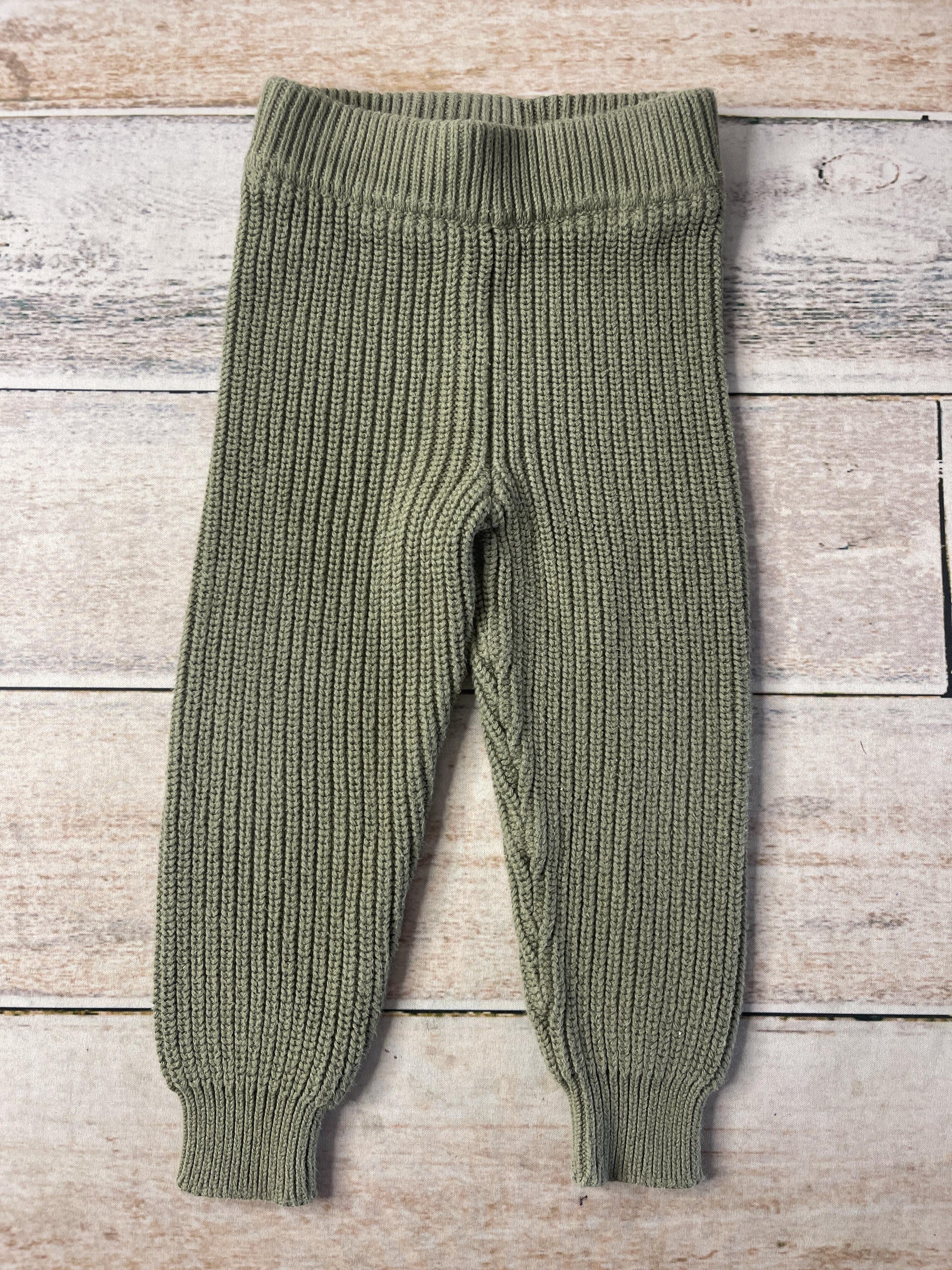 Goumi Unisex light green Pants Size: 12-18 months light green