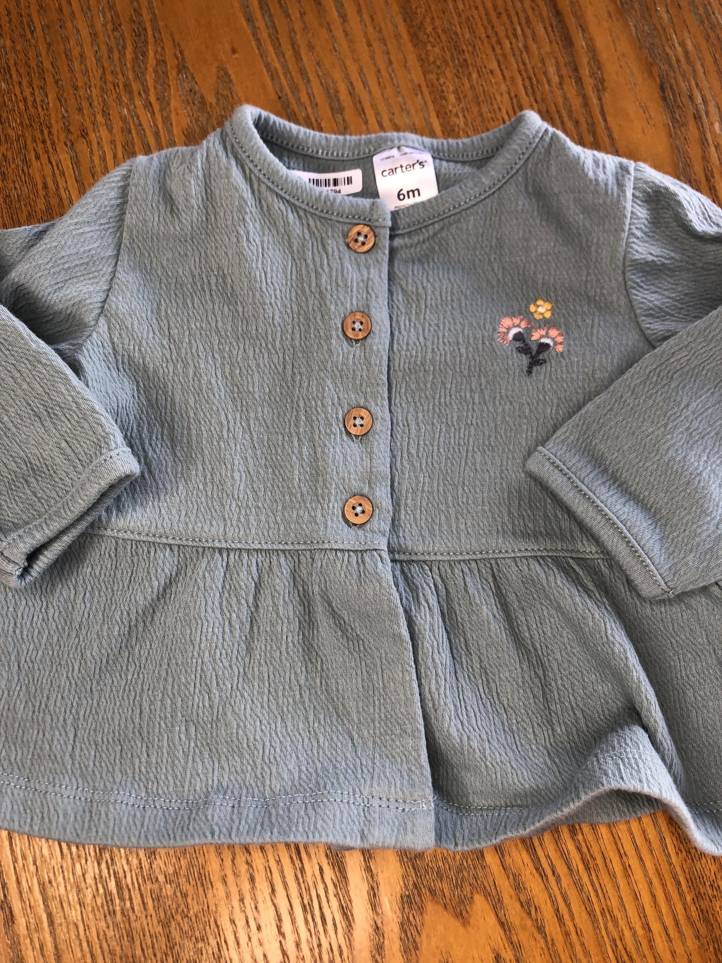 Carters Girls light green Long Sleeve T-Shirt Size: 6 months light green