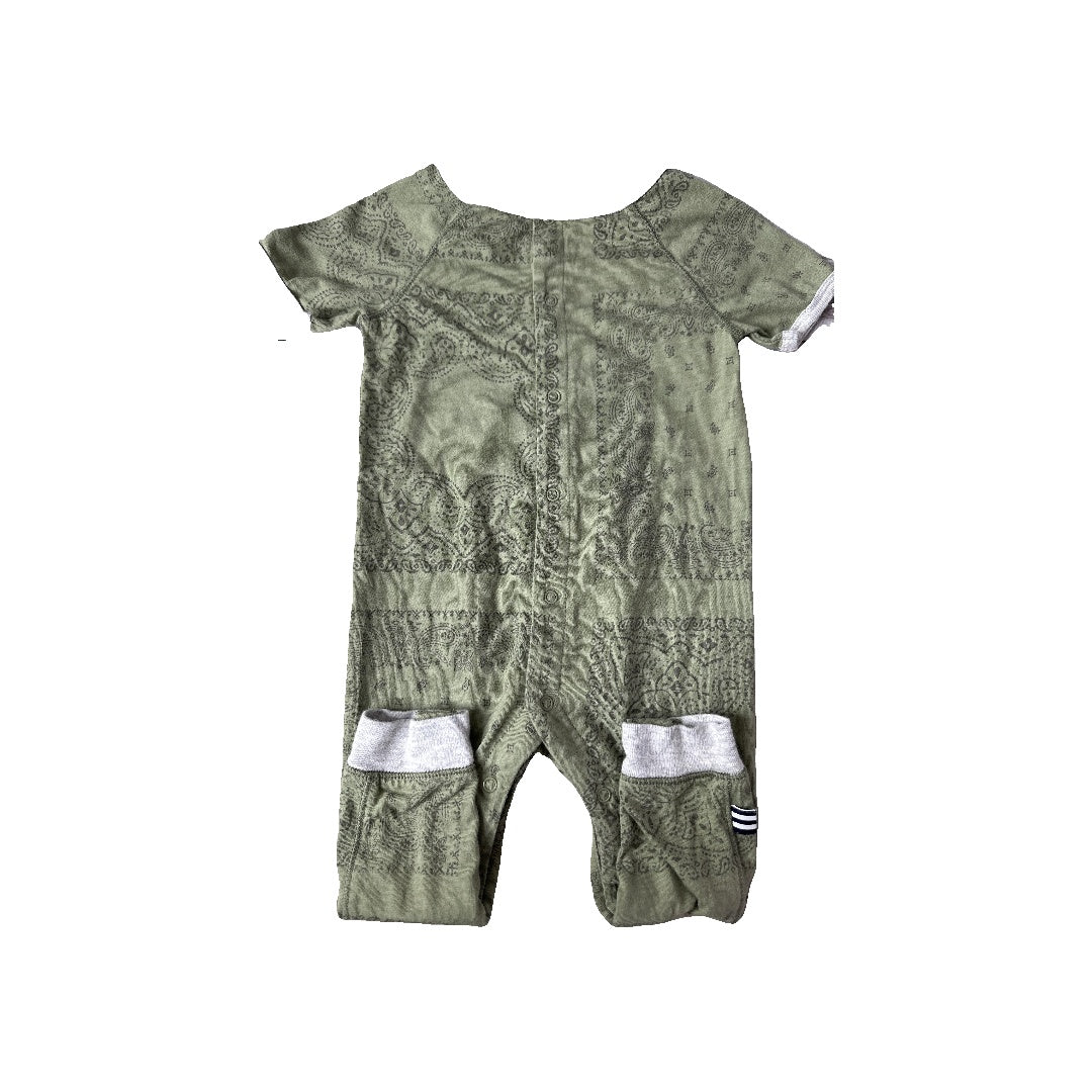 Splendid Unisex light green Romper Size: 6-9 months light green